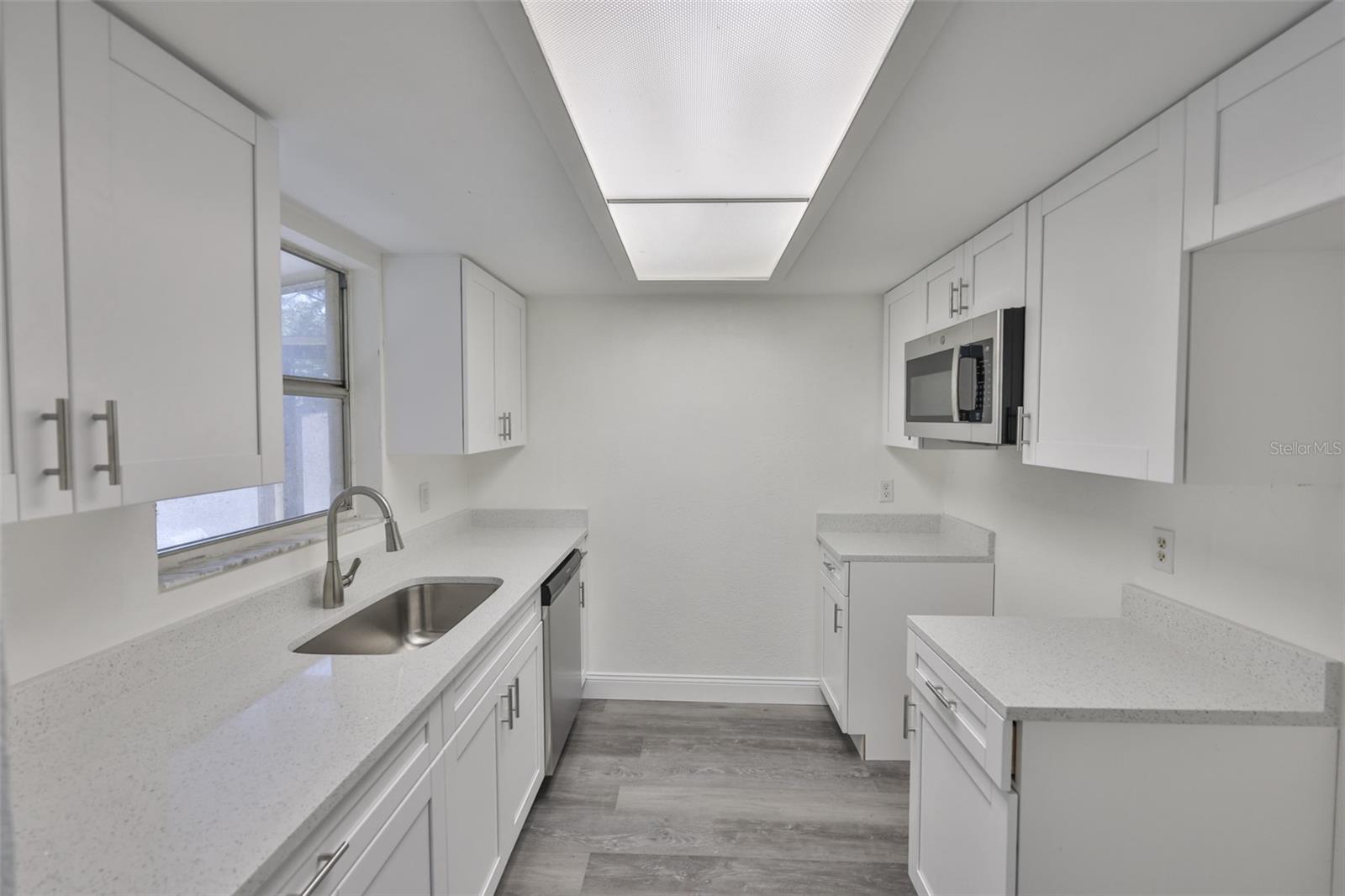 Image 10 of 33 For 11507 Valencia Drive A