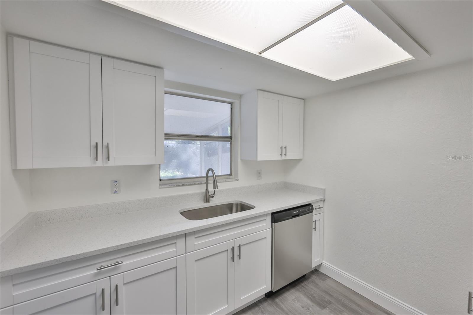 Image 12 of 33 For 11507 Valencia Drive A