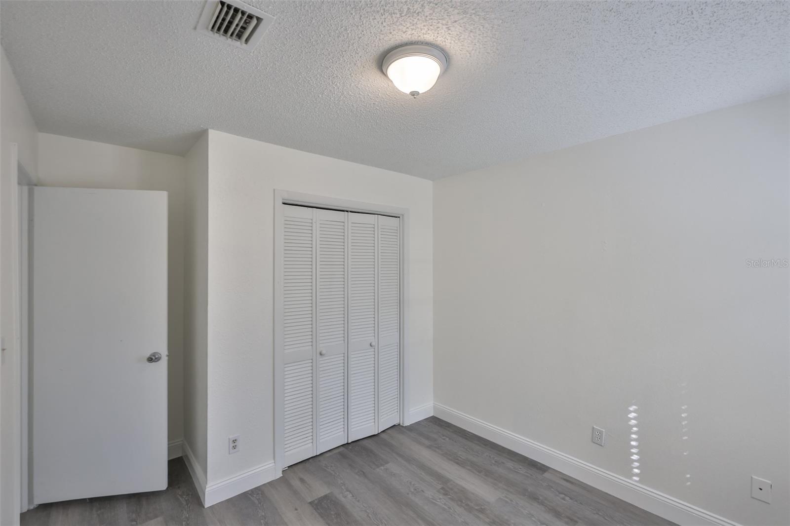 Image 14 of 33 For 11507 Valencia Drive A