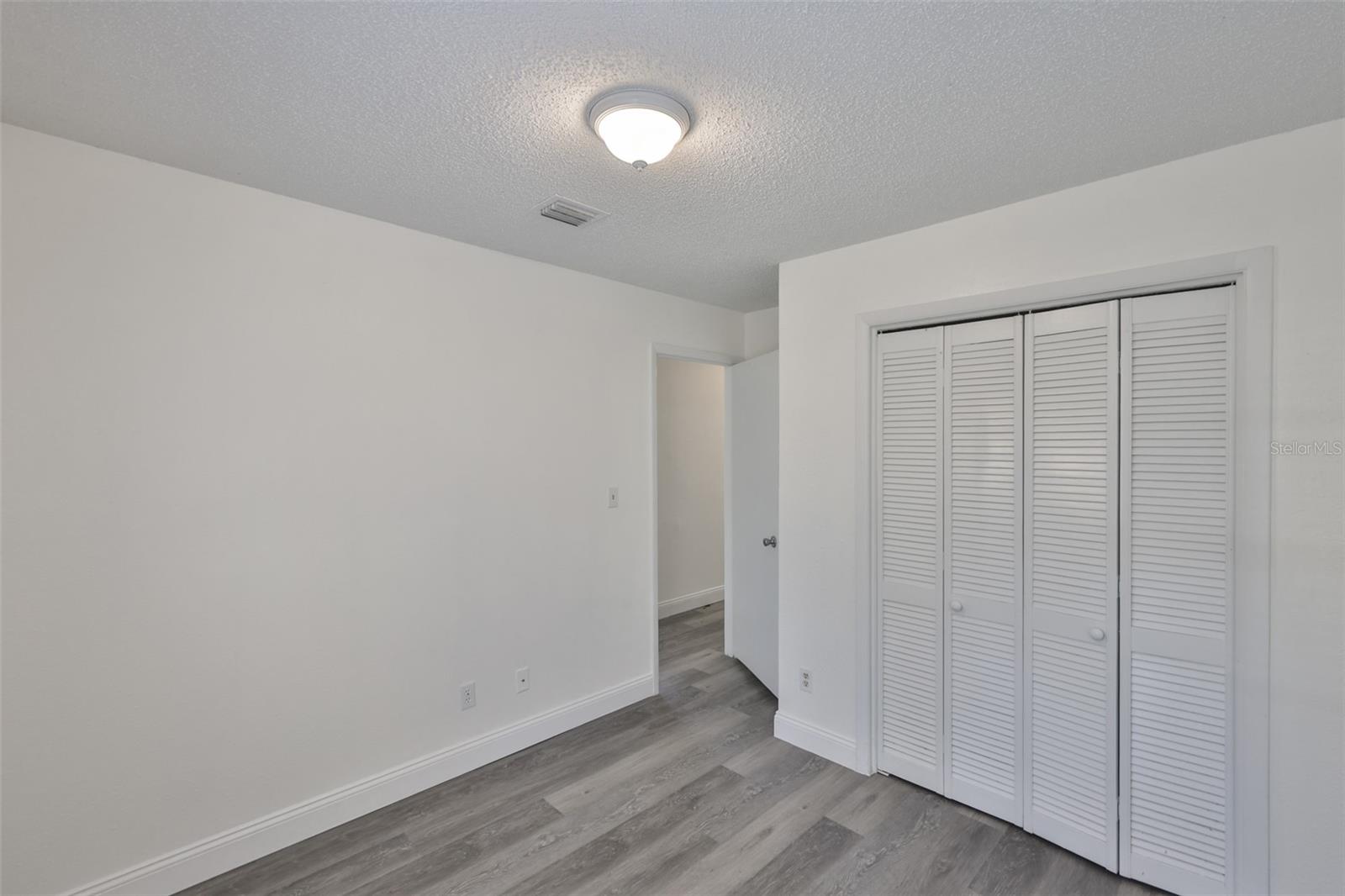 Image 15 of 33 For 11507 Valencia Drive A