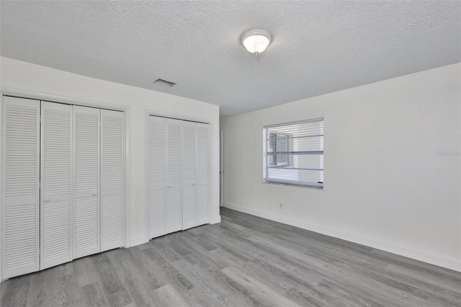 Image 20 of 33 For 11507 Valencia Drive A