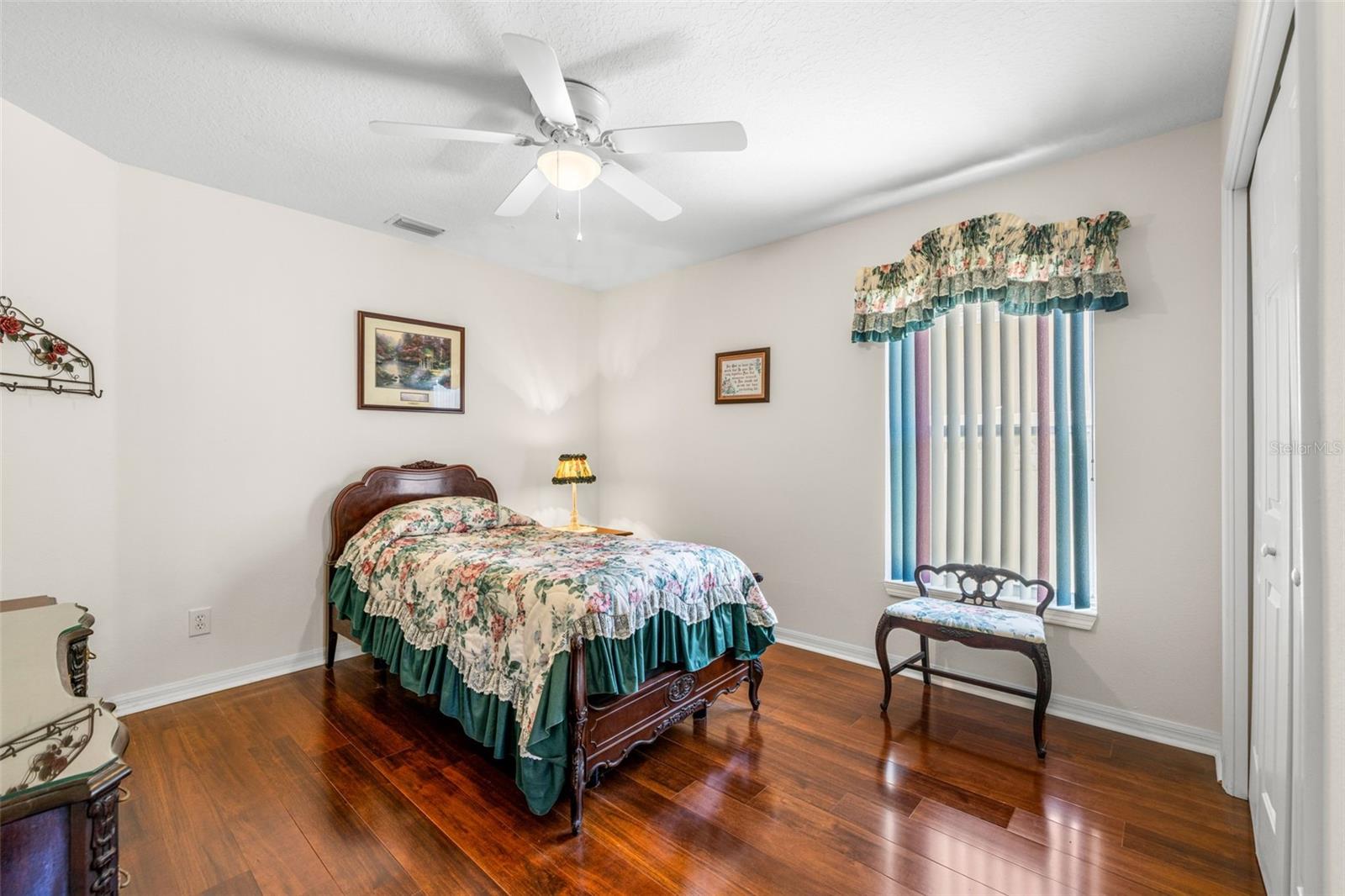 Image 22 of 43 For 20817 Cedar Bluff Place