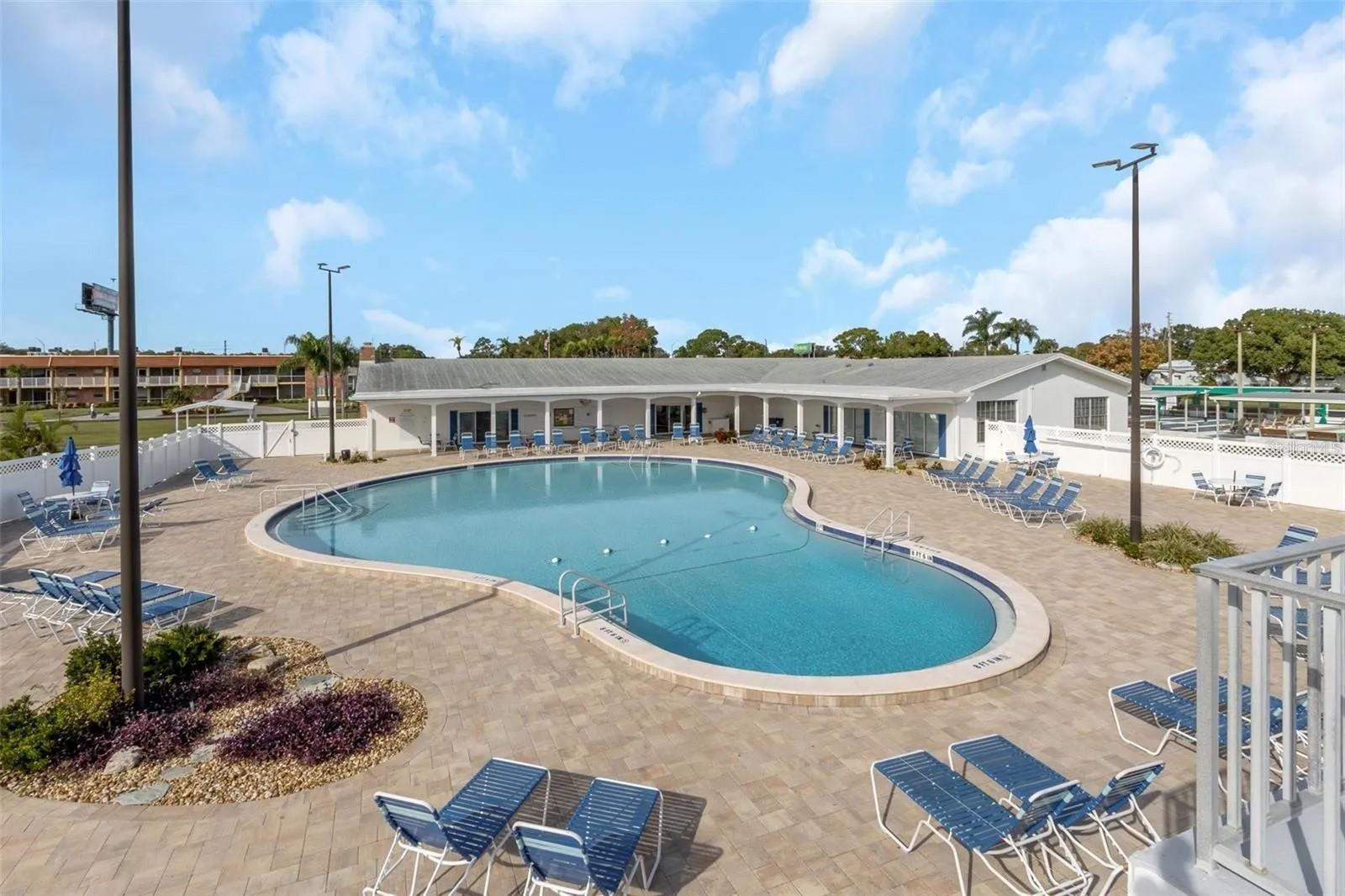 Listing photo id 5 for 183 Philadelphia Boulevard 22