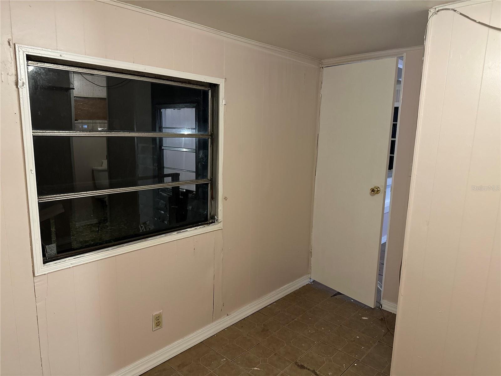 Image 10 of 11 For 2030 117th Avenue