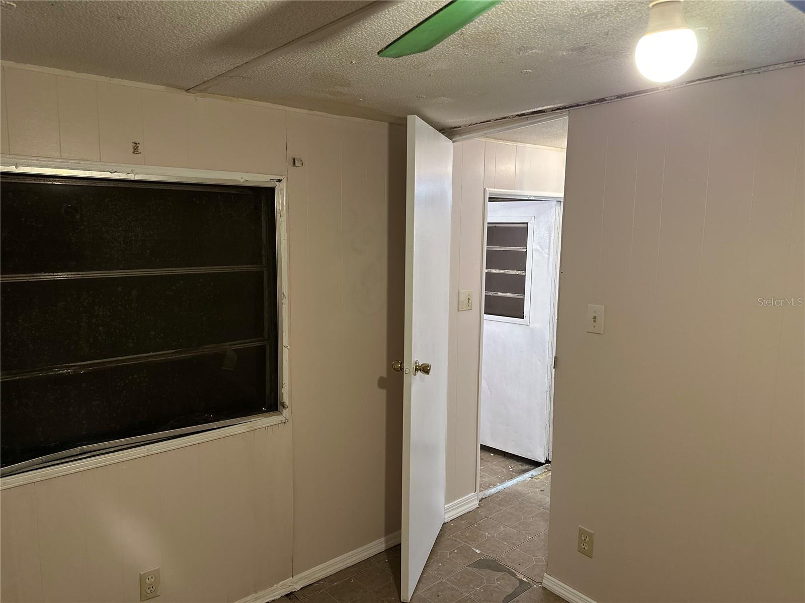 Image 7 of 11 For 2030 117th Avenue