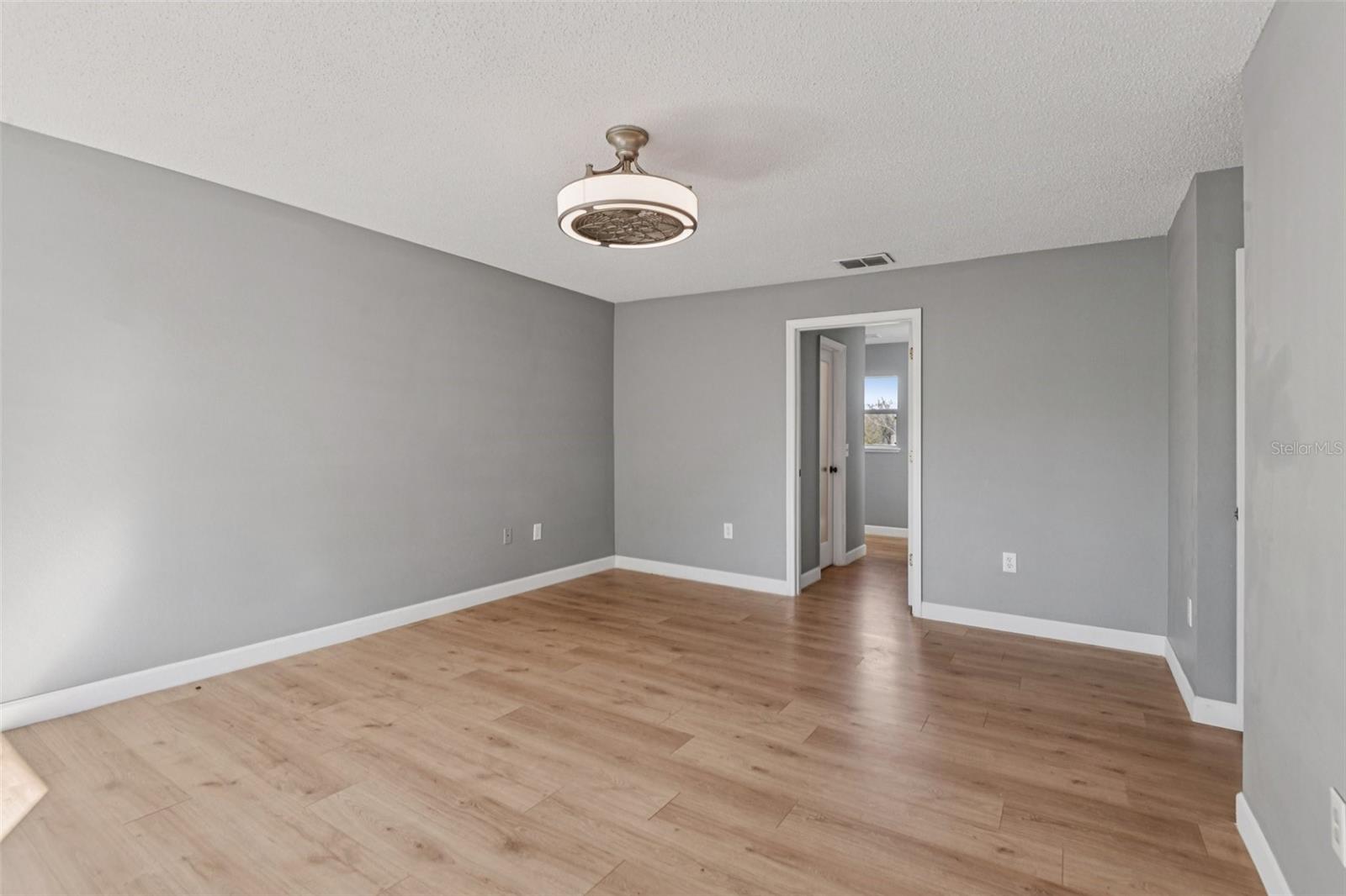 Image 19 of 36 For 5410 Treig Lane