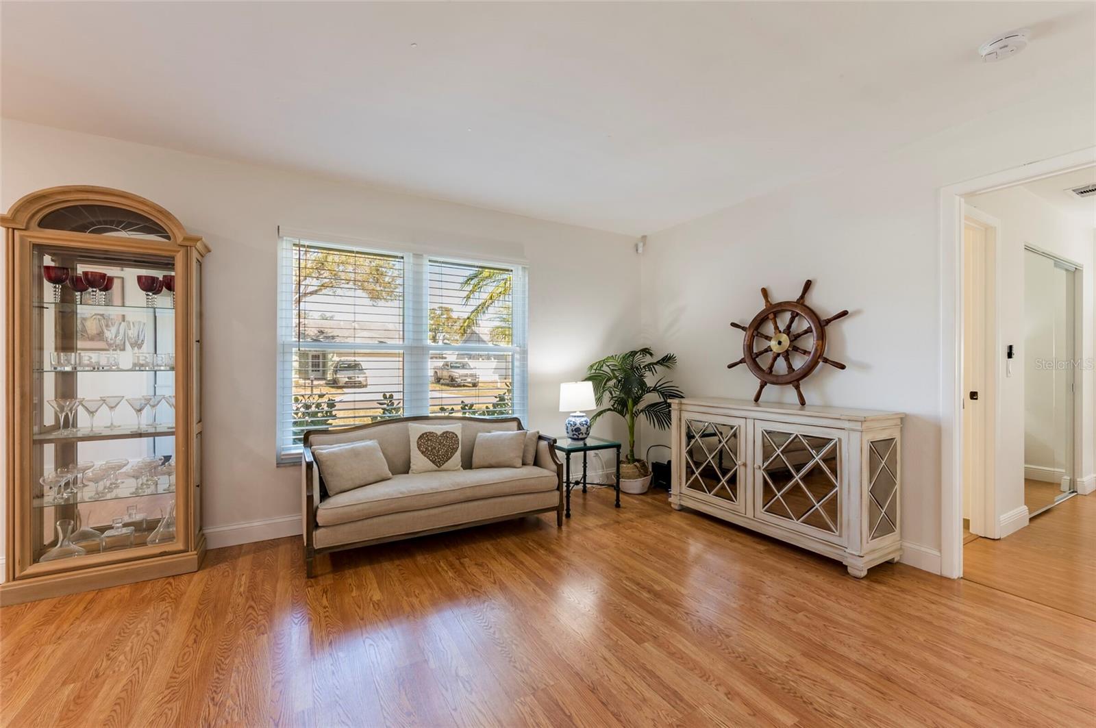 Image 11 of 38 For 8194 124th Terrace