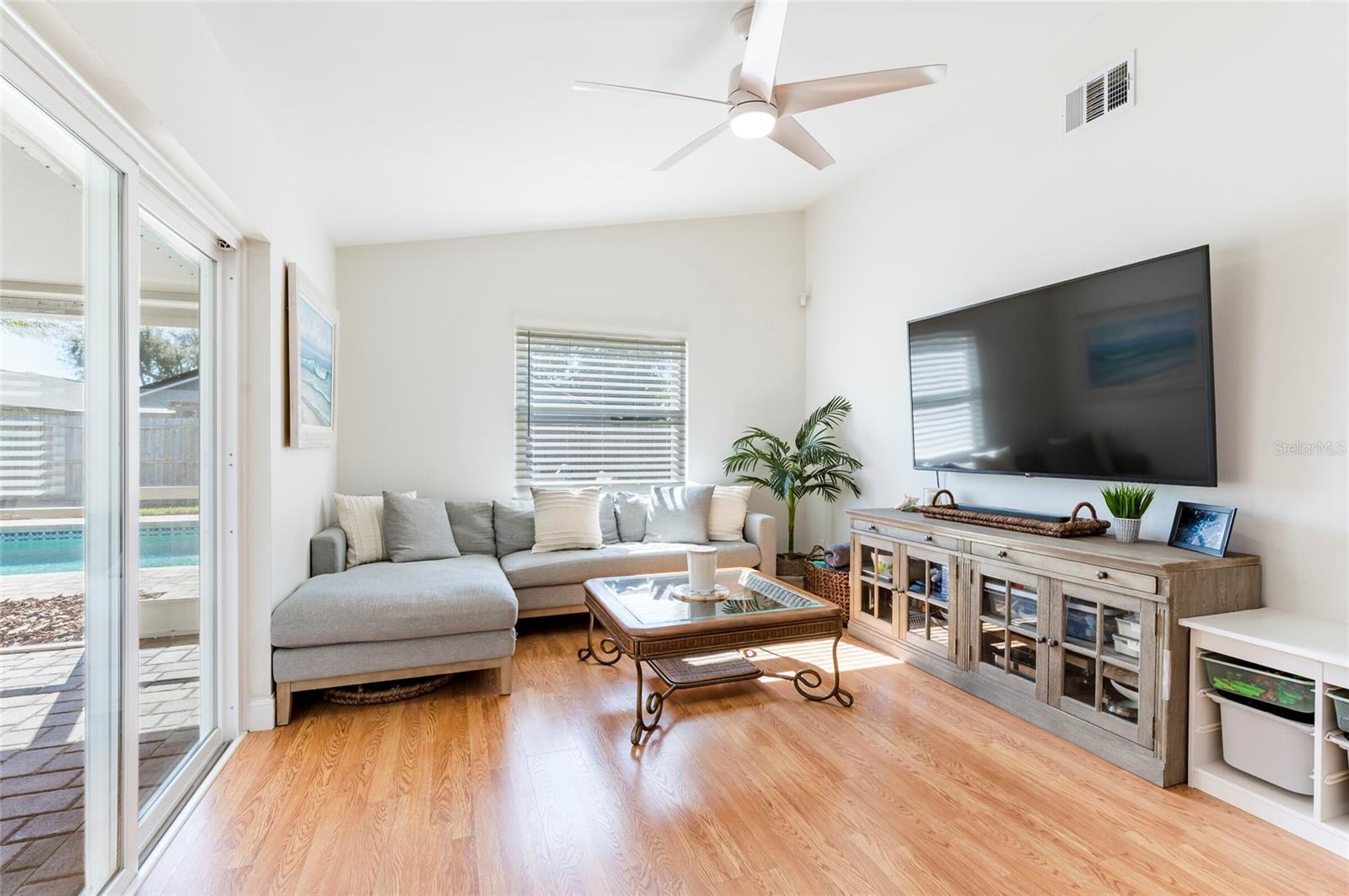 Image 25 of 38 For 8194 124th Terrace