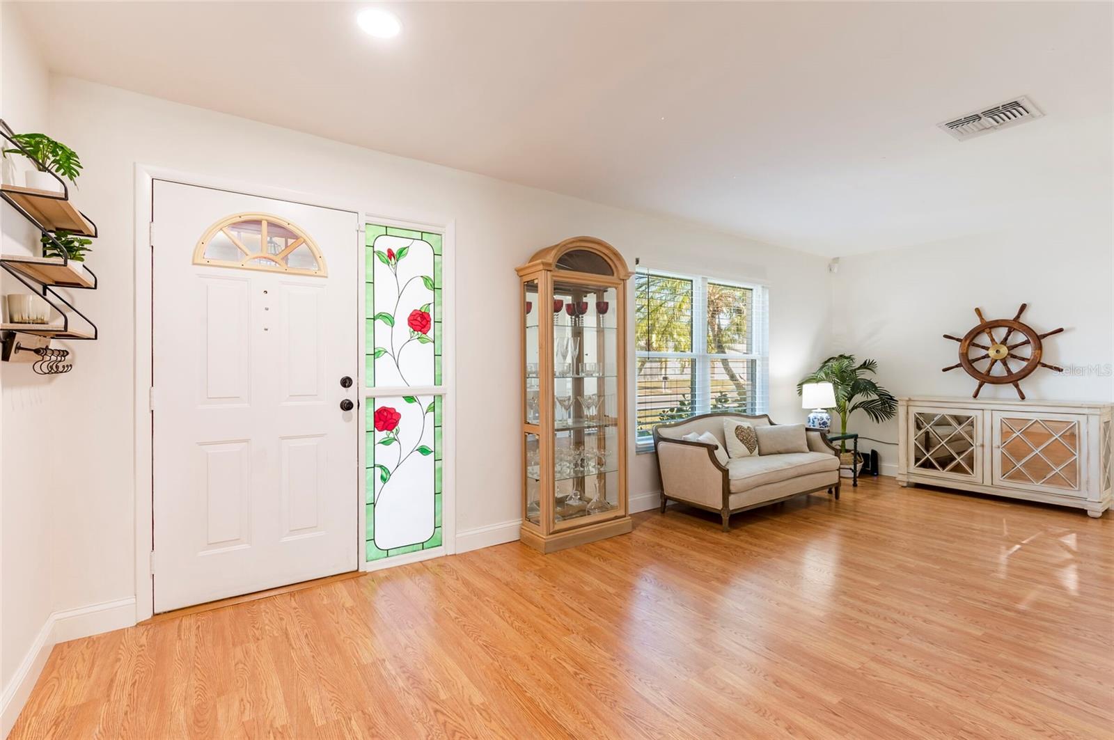 Image 7 of 38 For 8194 124th Terrace