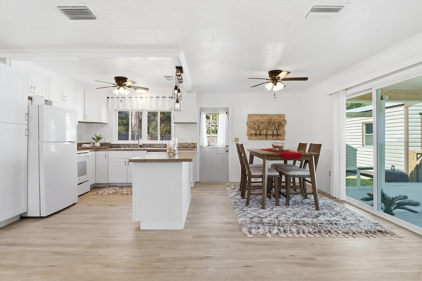 Image 11 of 57 For 1050 Midiron Point