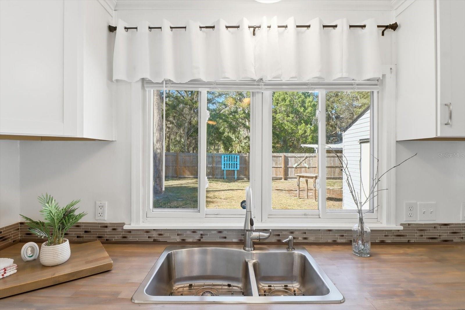 Image 20 of 57 For 1050 Midiron Point