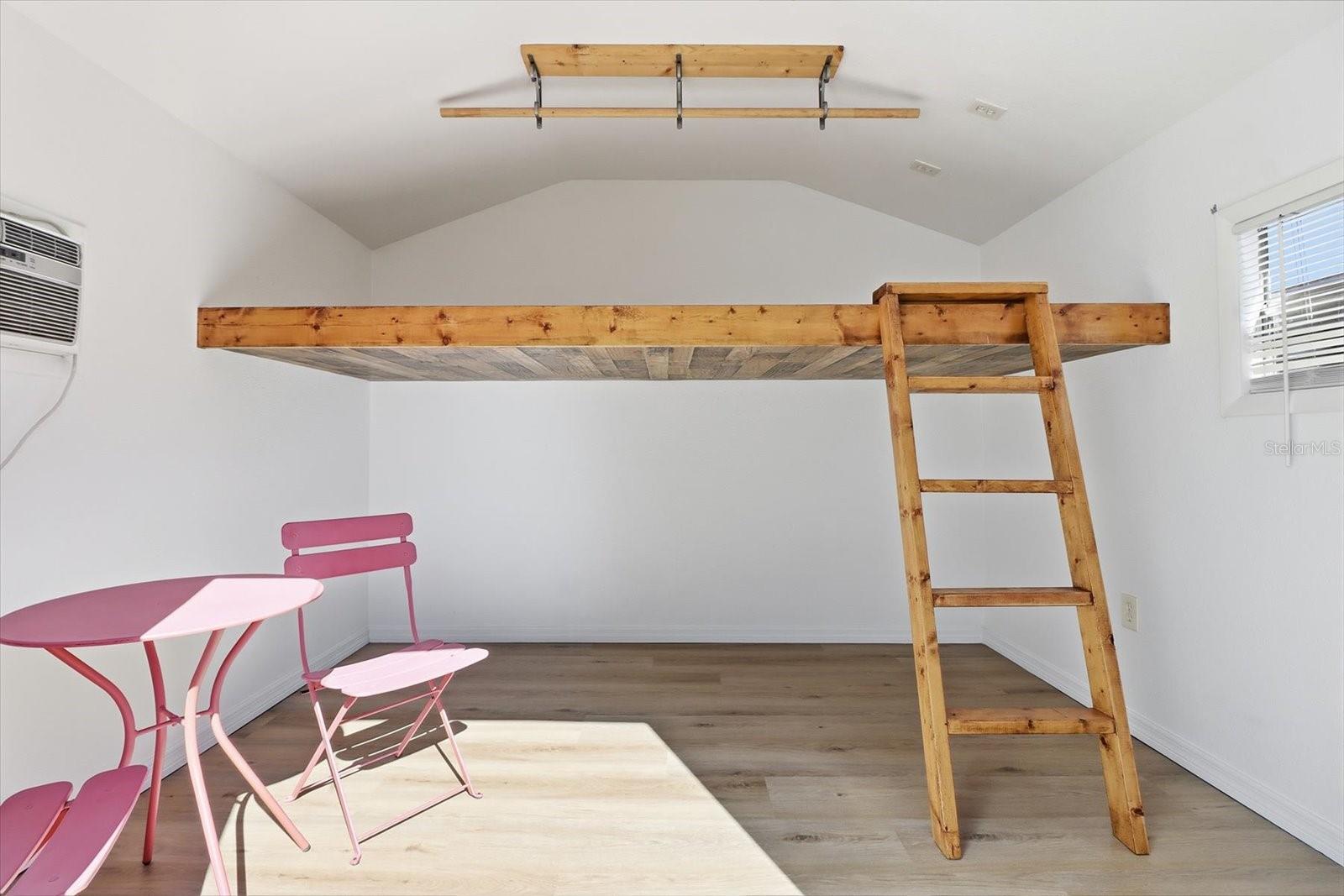 Image 37 of 57 For 1050 Midiron Point