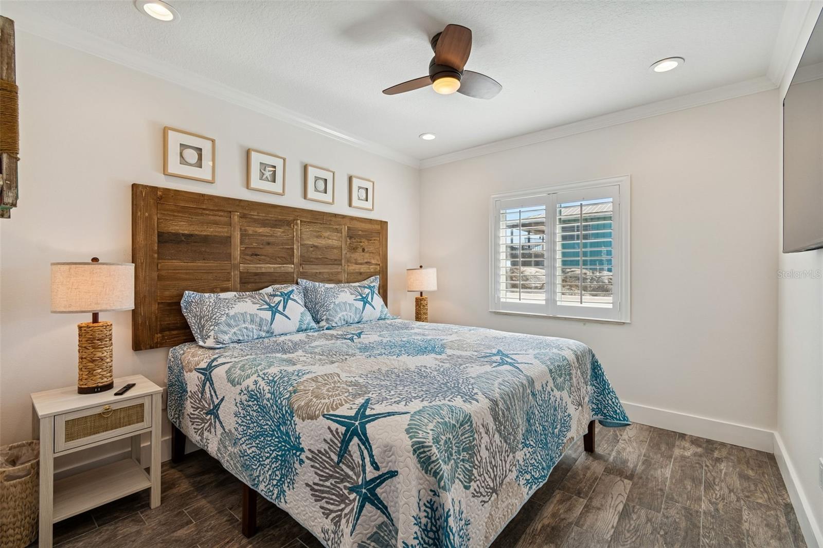 Image 38 of 81 For 865 Shore Drive