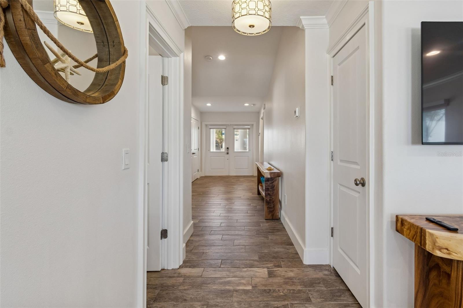 Image 44 of 81 For 865 Shore Drive