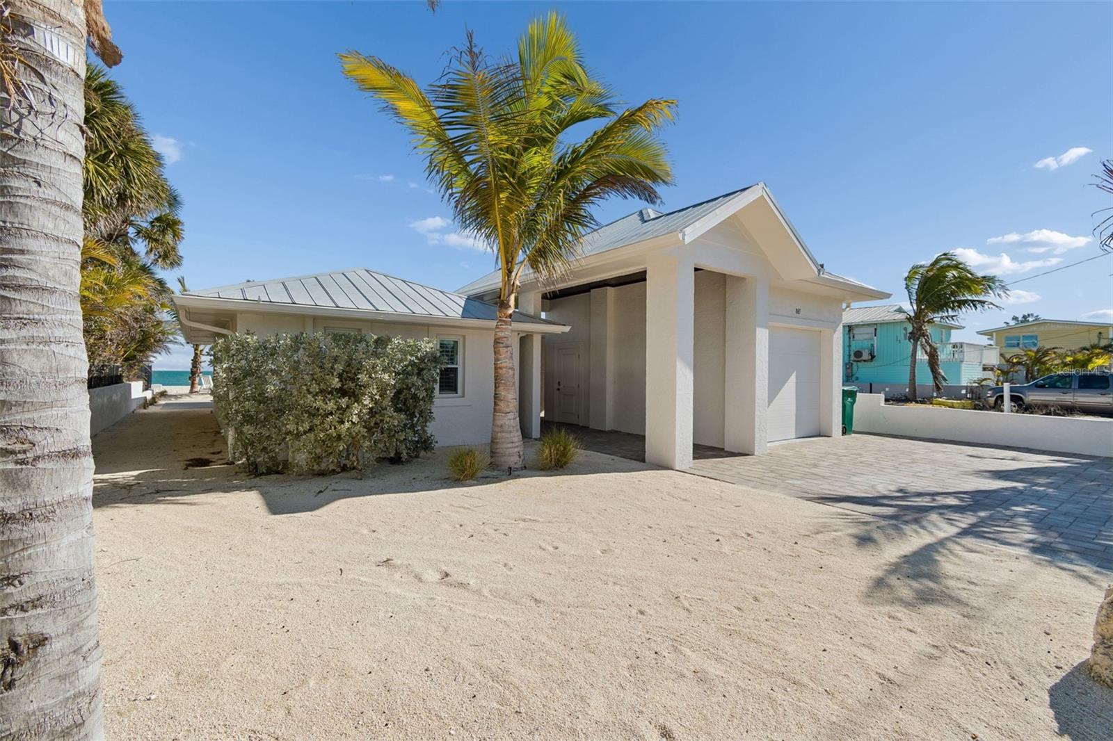 Image 47 of 81 For 865 Shore Drive