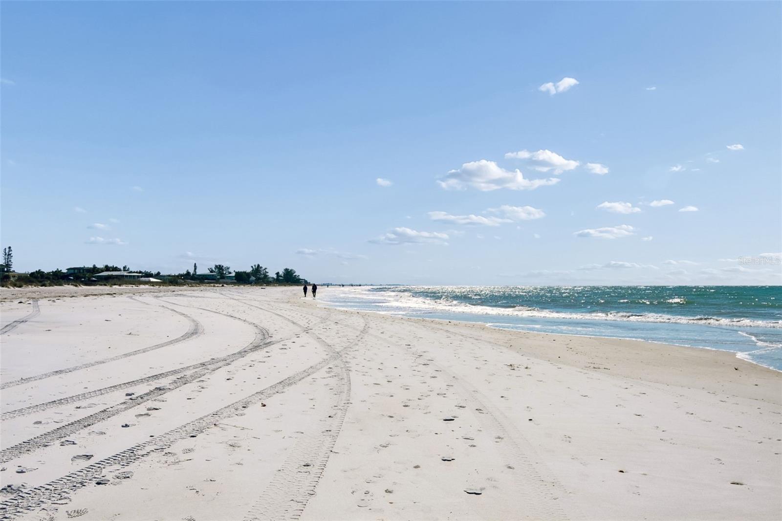 Image 68 of 81 For 865 Shore Drive