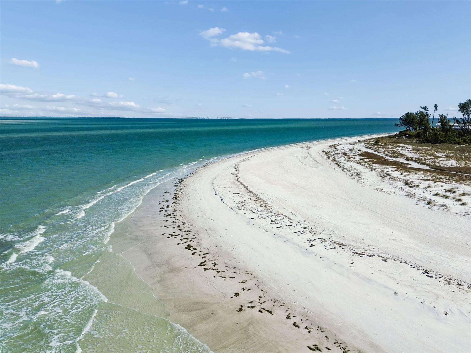 Image 74 of 81 For 865 Shore Drive