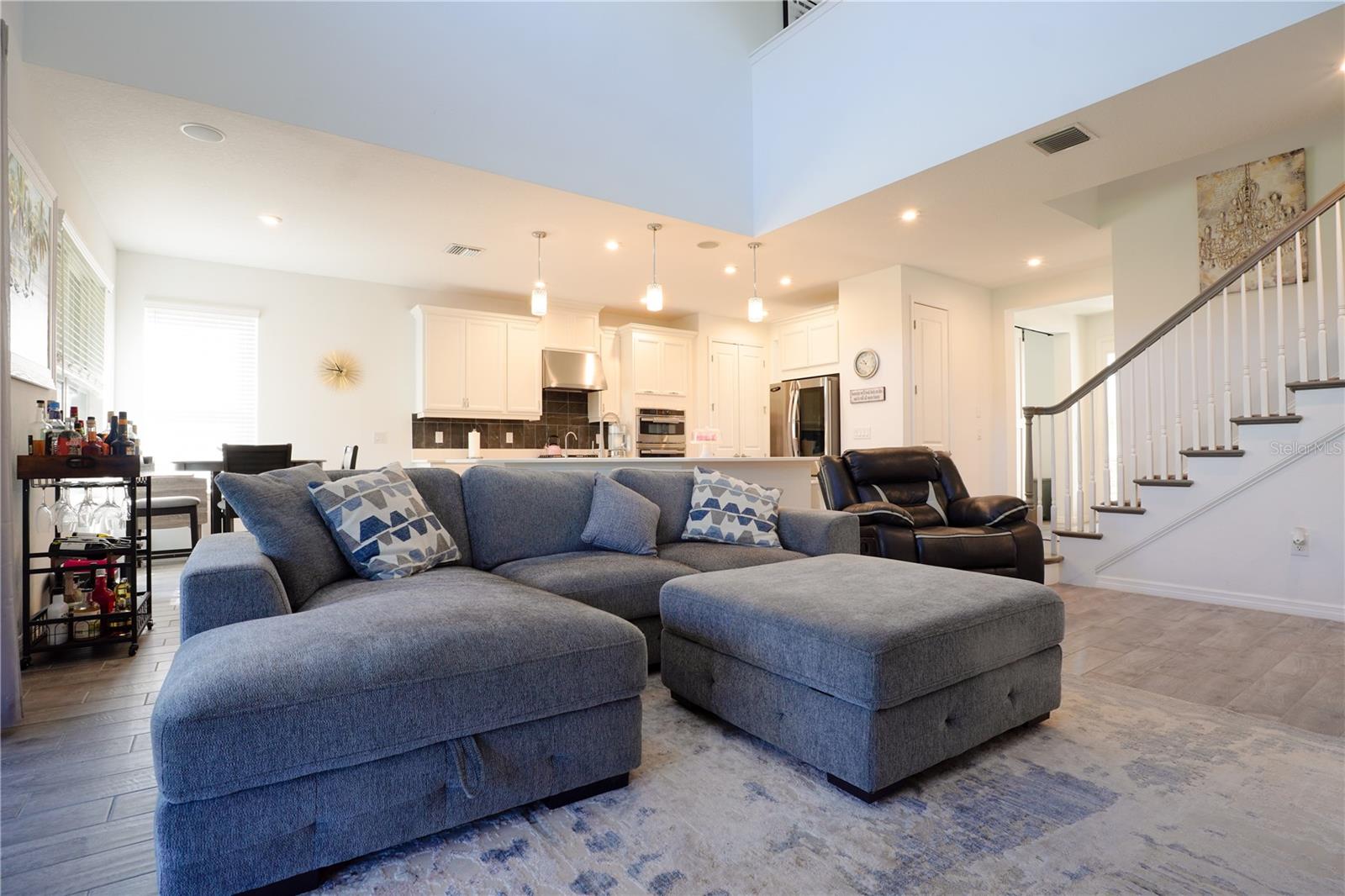 Image 12 of 44 For 6332 Laurelcrest Glen