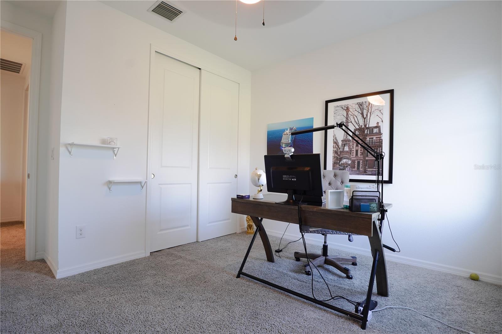 Image 17 of 44 For 6332 Laurelcrest Glen