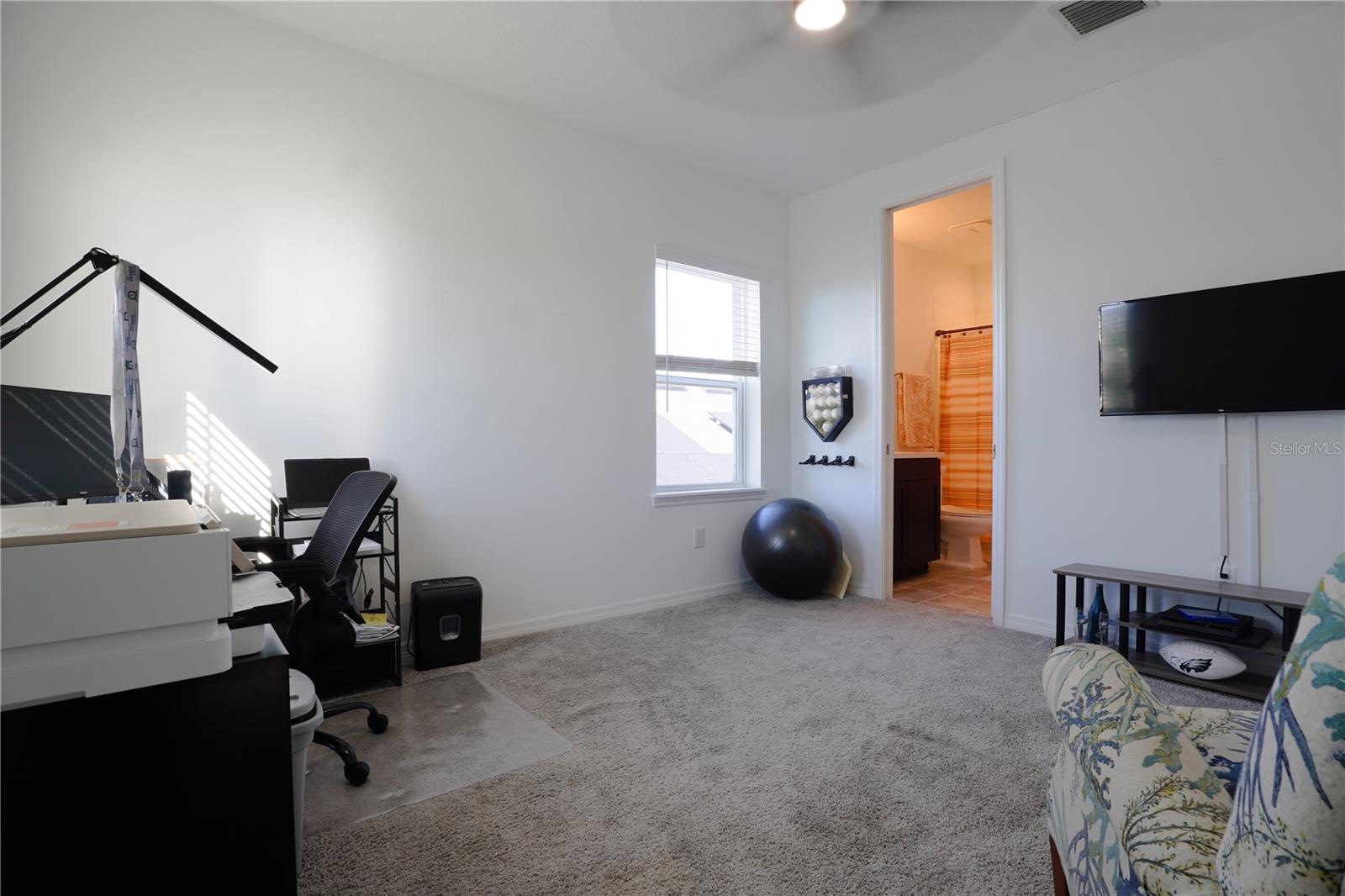 Image 26 of 44 For 6332 Laurelcrest Glen