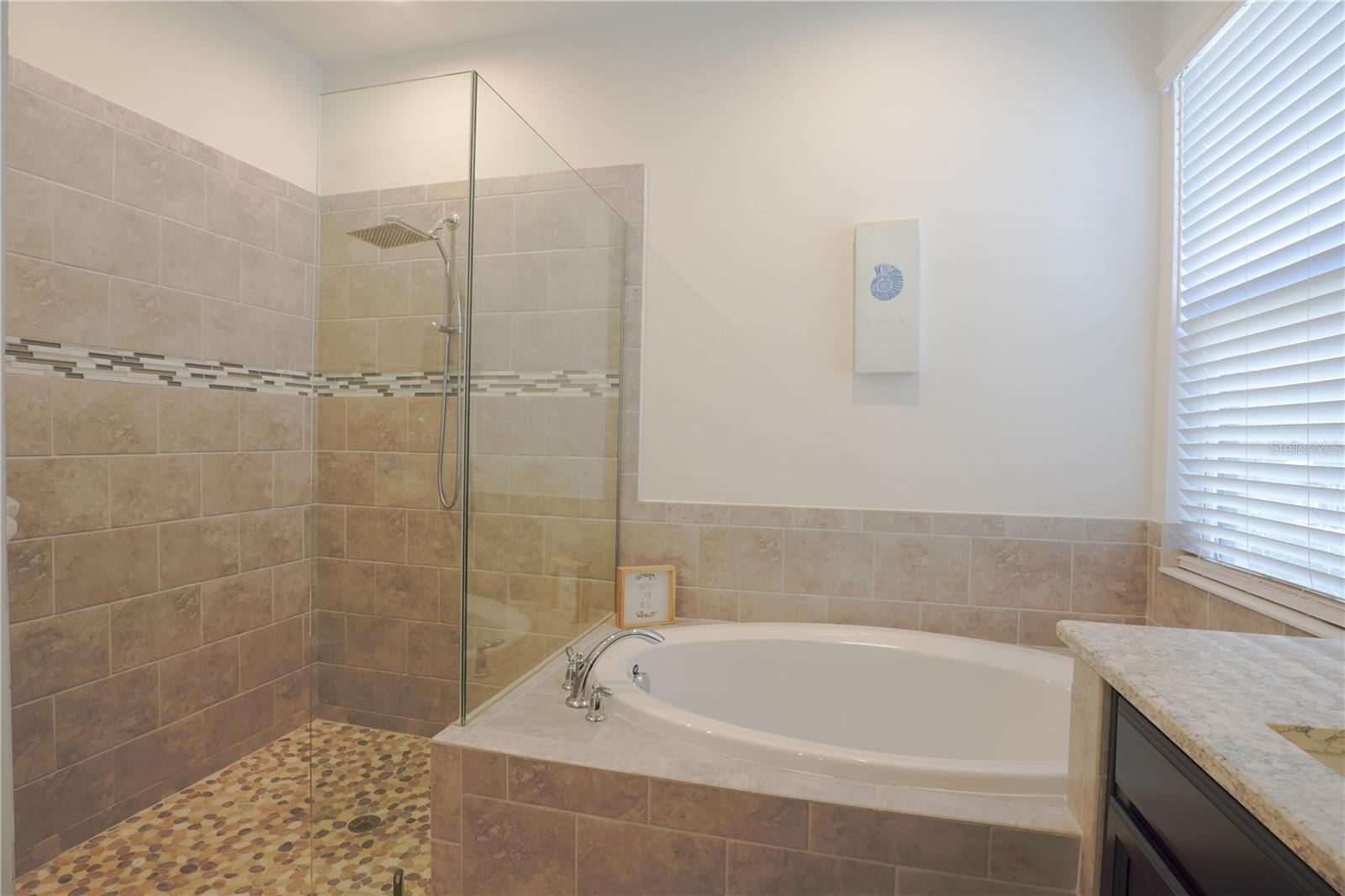 Image 30 of 44 For 6332 Laurelcrest Glen