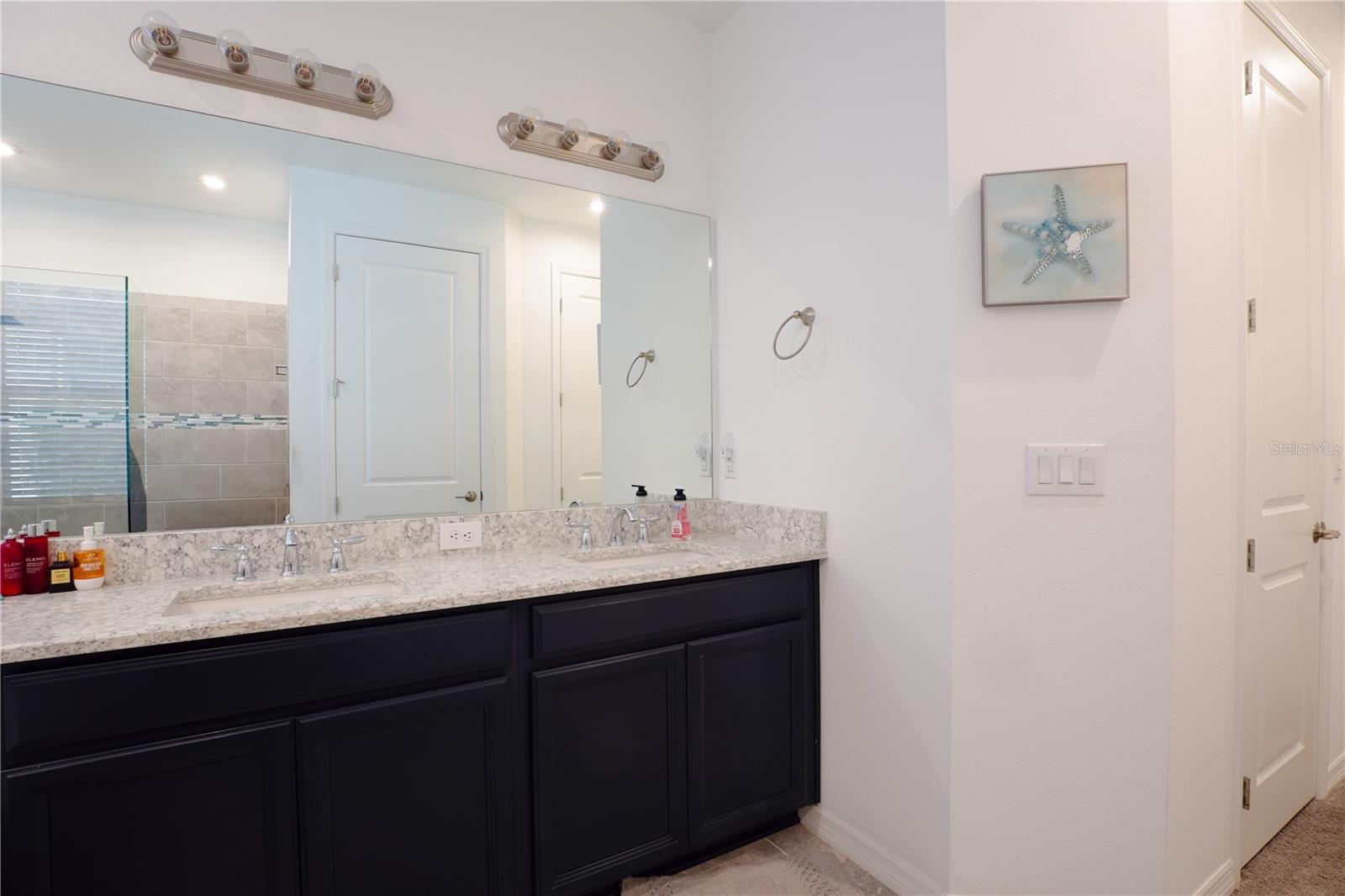 Image 31 of 44 For 6332 Laurelcrest Glen