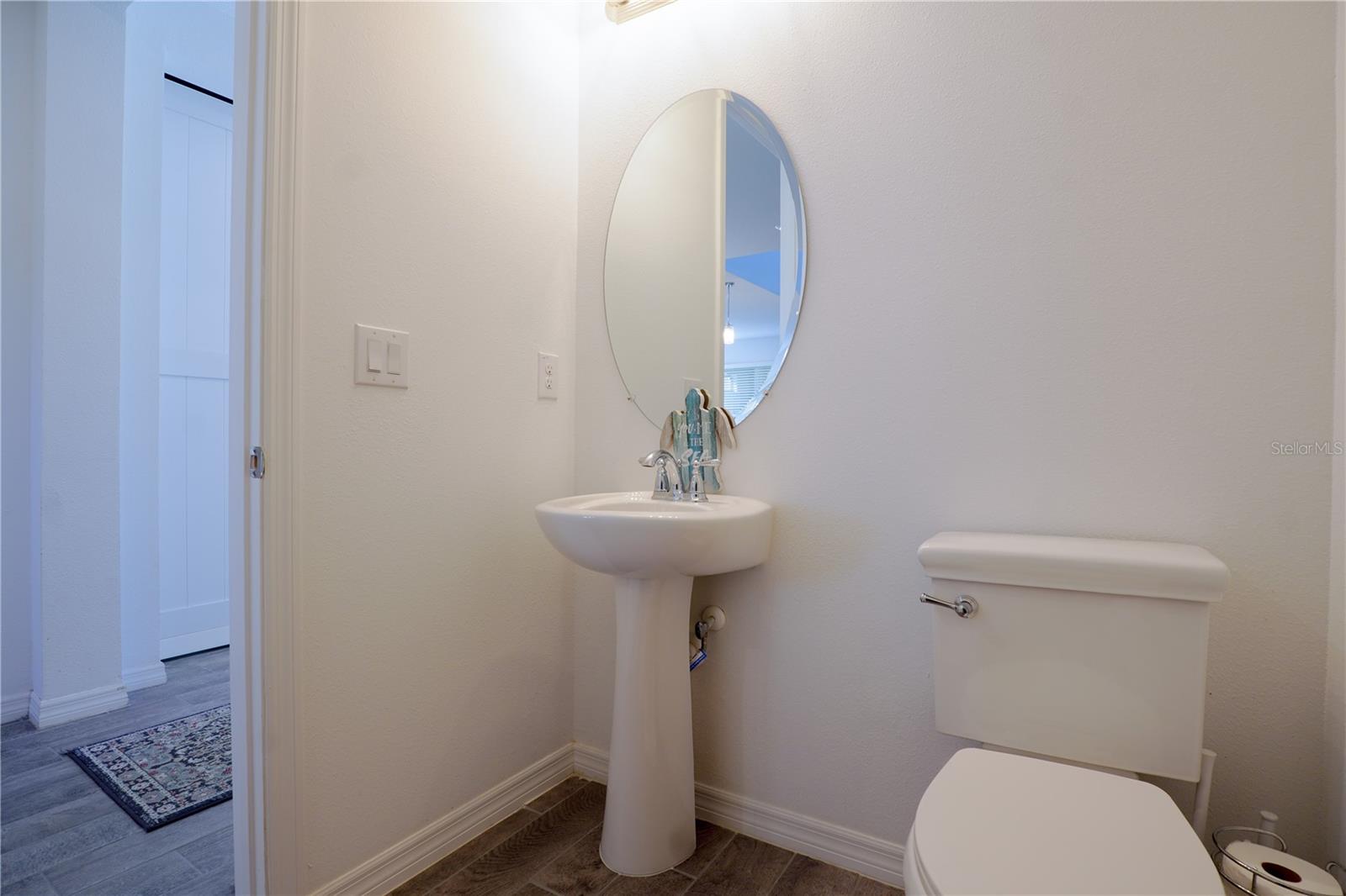 Image 6 of 44 For 6332 Laurelcrest Glen