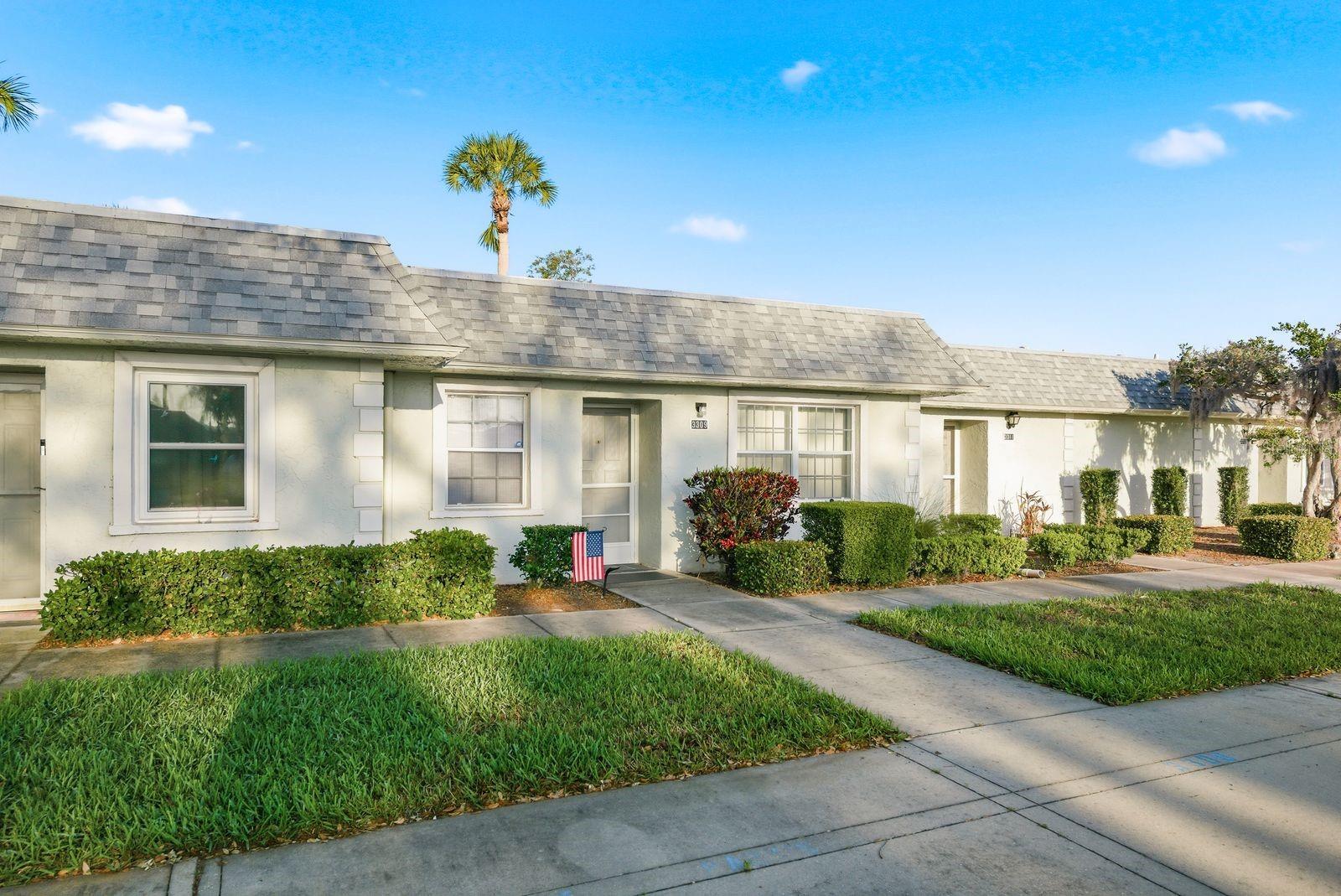 Listing photo id 0 for 3309 Trophy Boulevard