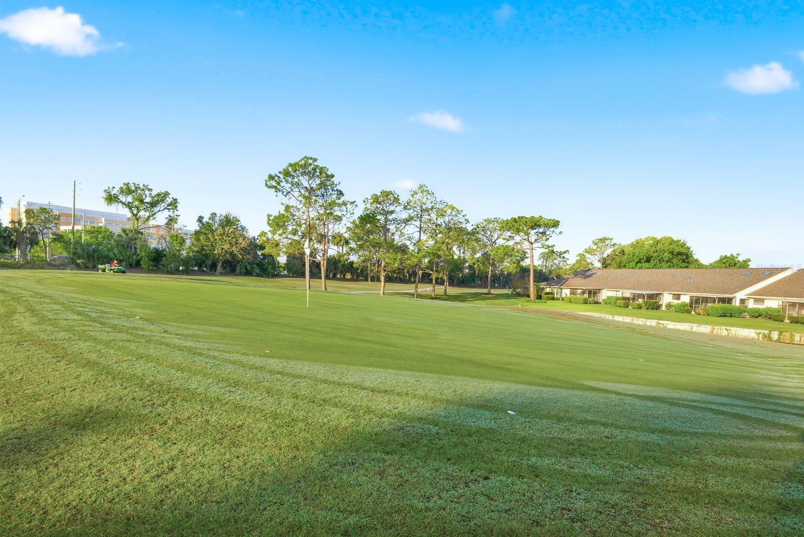 Listing photo id 32 for 3309 Trophy Boulevard