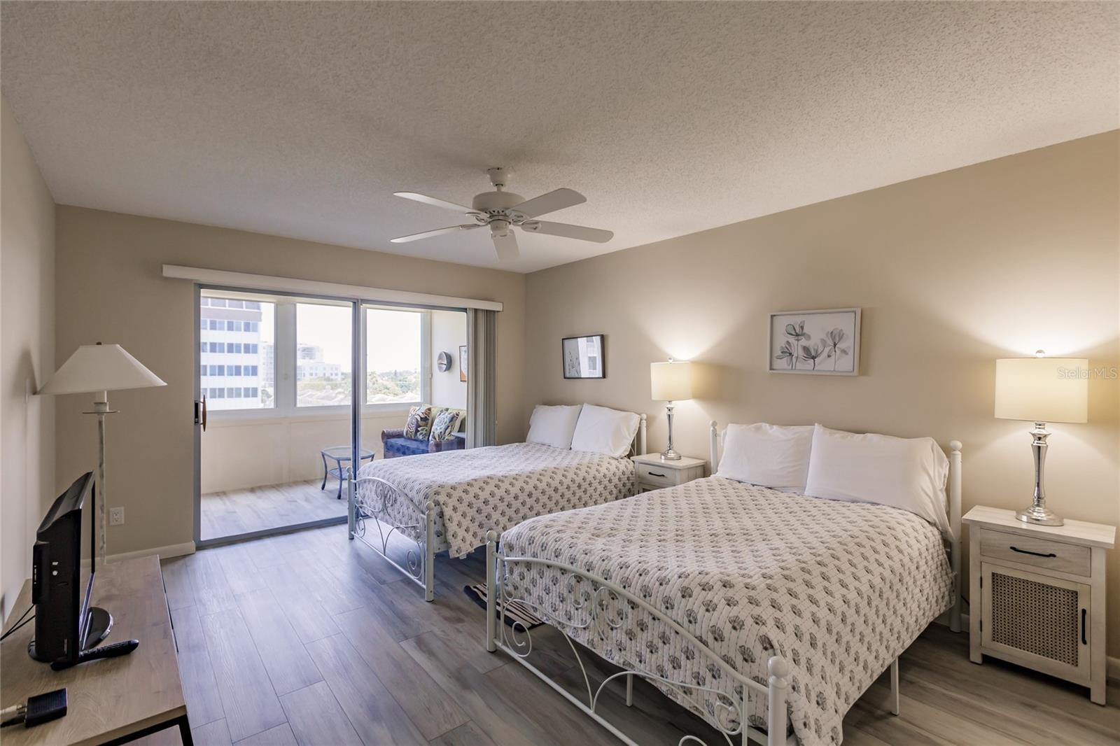 Image 11 of 31 For 1055 Peppertree Drive 506aa