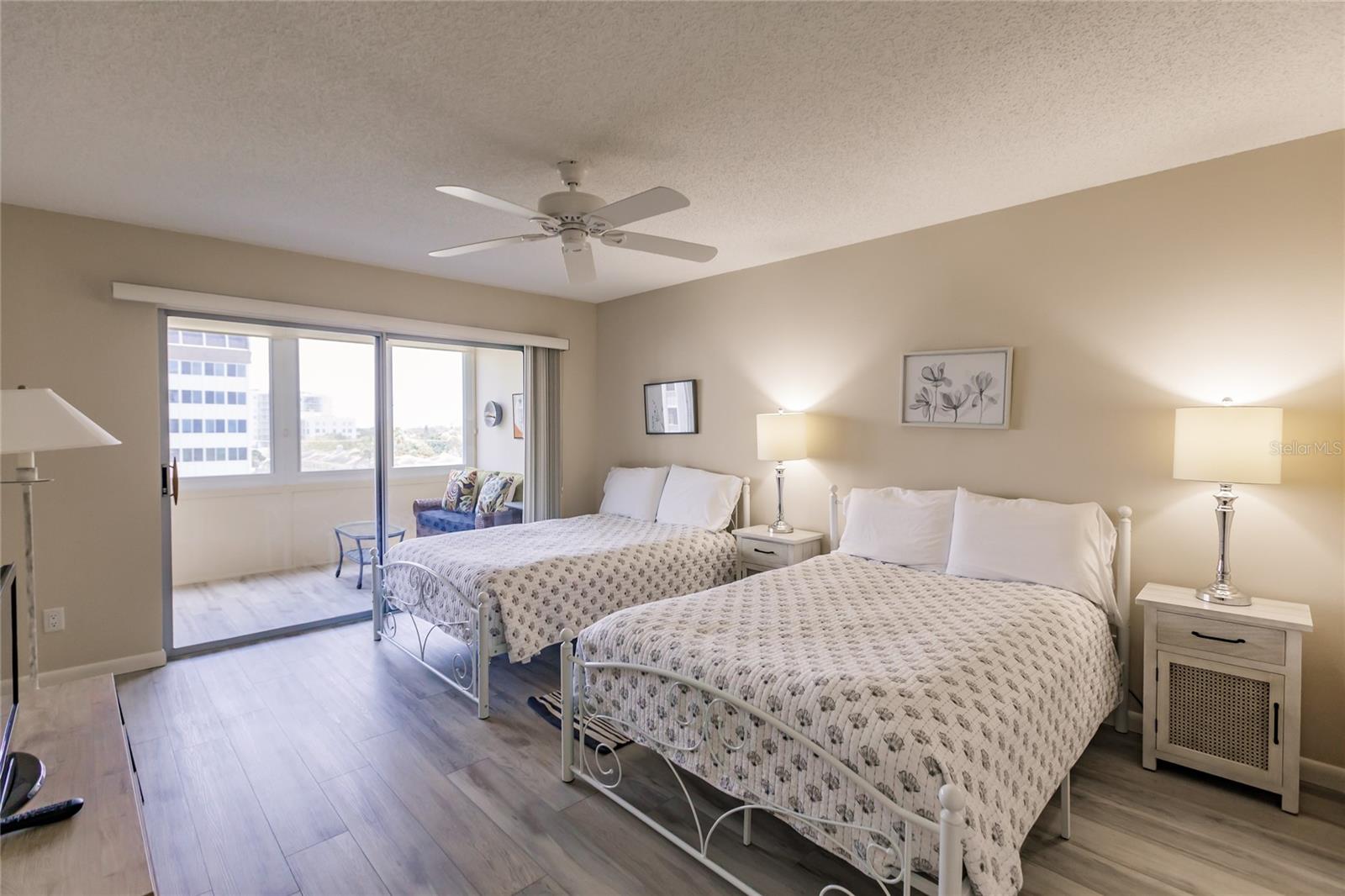 Image 12 of 31 For 1055 Peppertree Drive 506aa