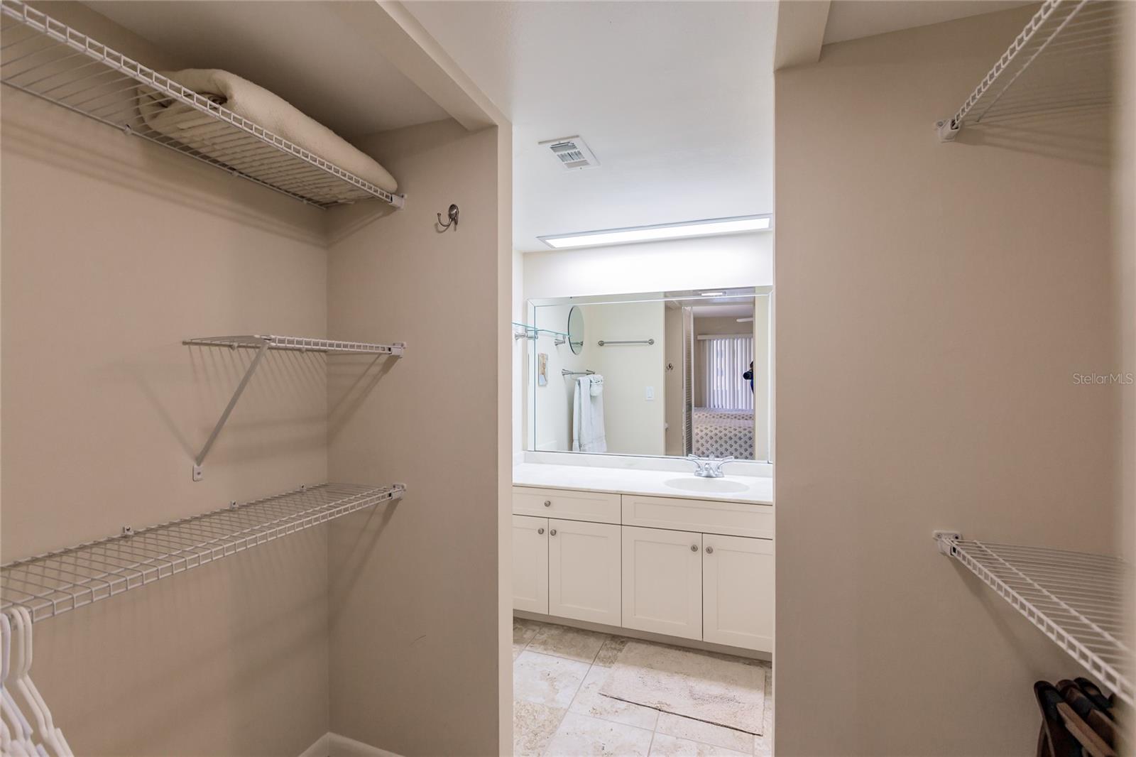 Image 15 of 31 For 1055 Peppertree Drive 506aa