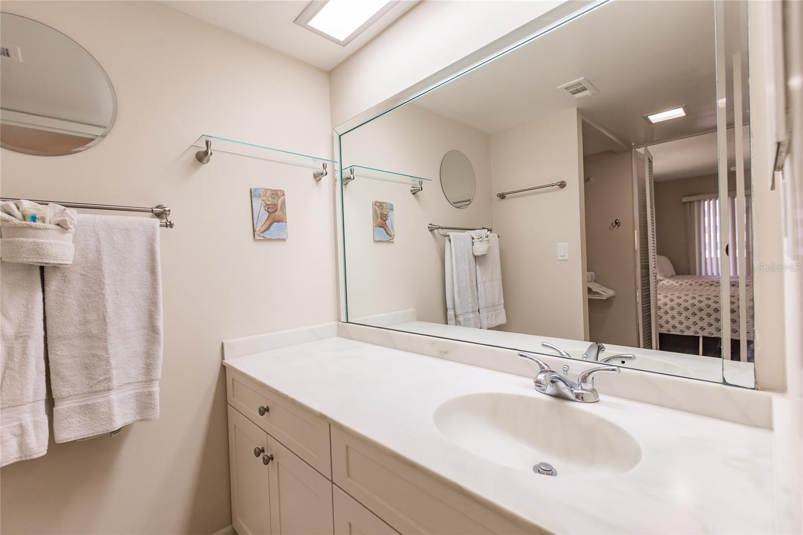 Image 17 of 31 For 1055 Peppertree Drive 506aa