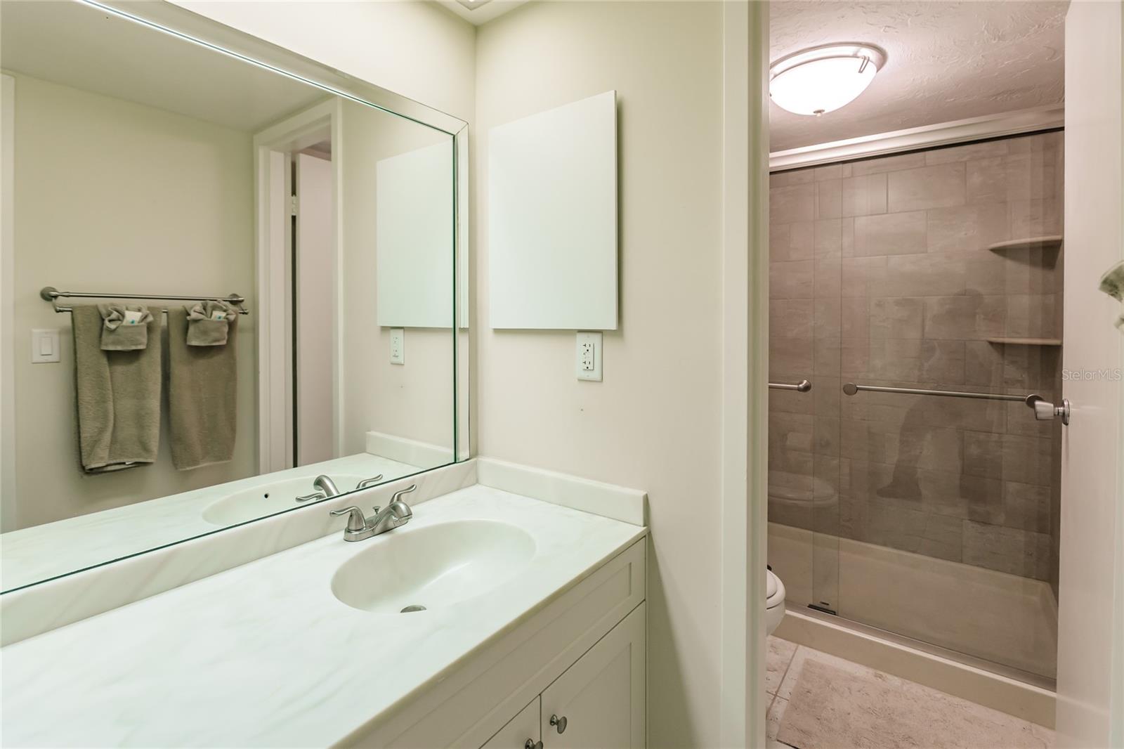 Image 18 of 31 For 1055 Peppertree Drive 506aa