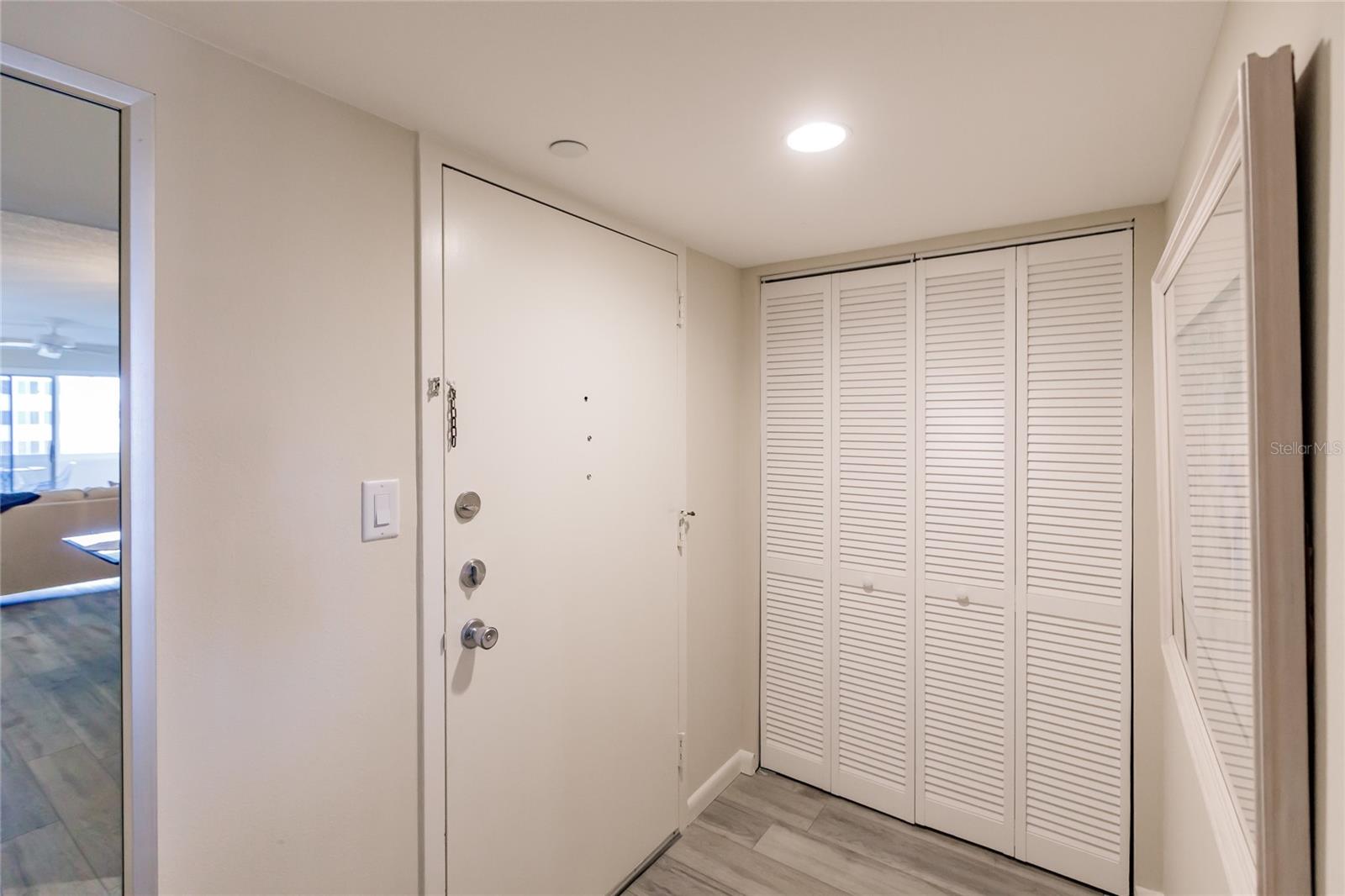 Image 2 of 31 For 1055 Peppertree Drive 506aa