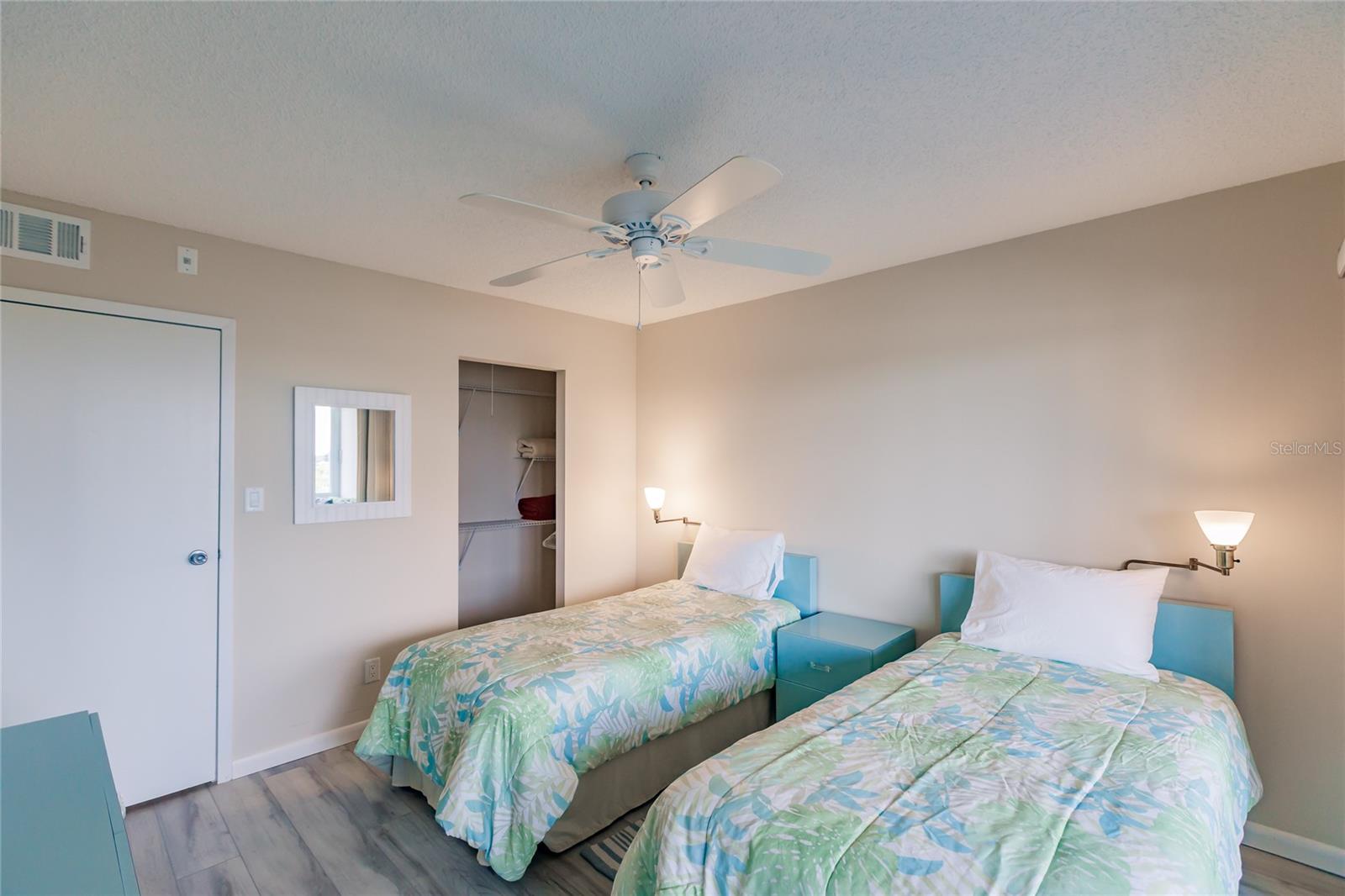 Image 20 of 31 For 1055 Peppertree Drive 506aa