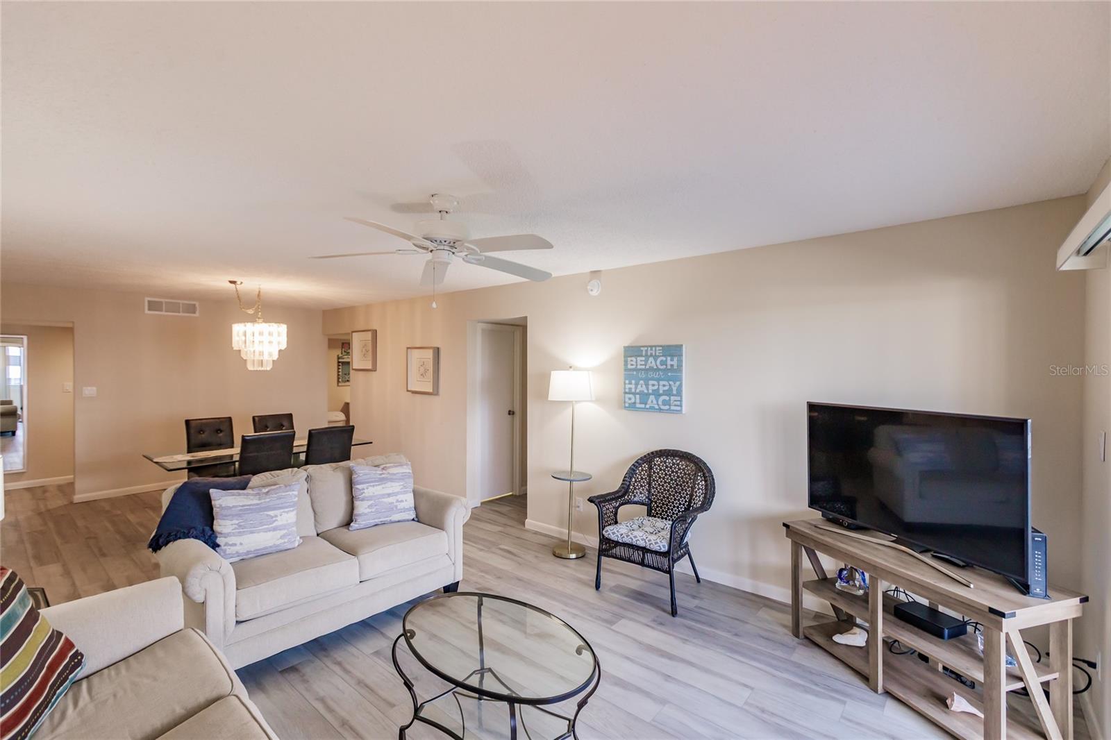 Image 5 of 31 For 1055 Peppertree Drive 506aa