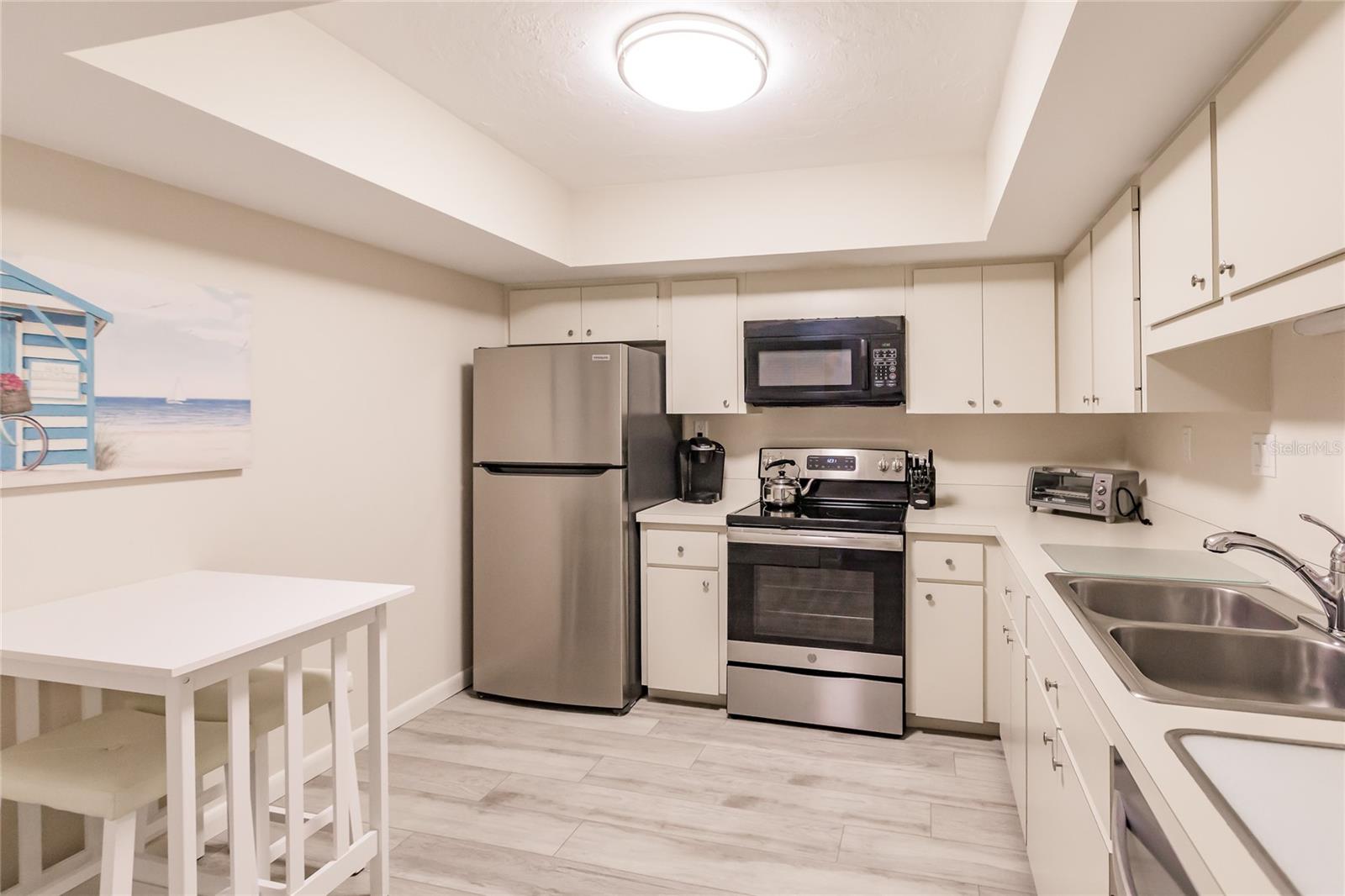 Image 6 of 31 For 1055 Peppertree Drive 506aa