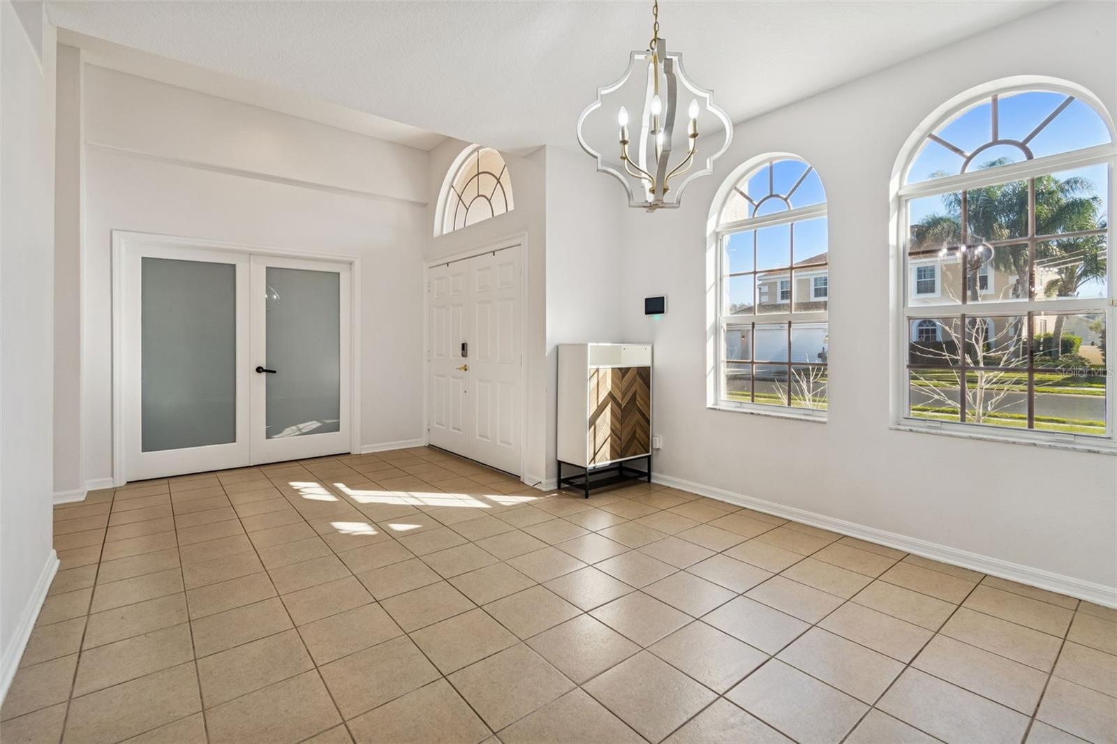 Image 12 of 72 For 2328 Brinley Drive