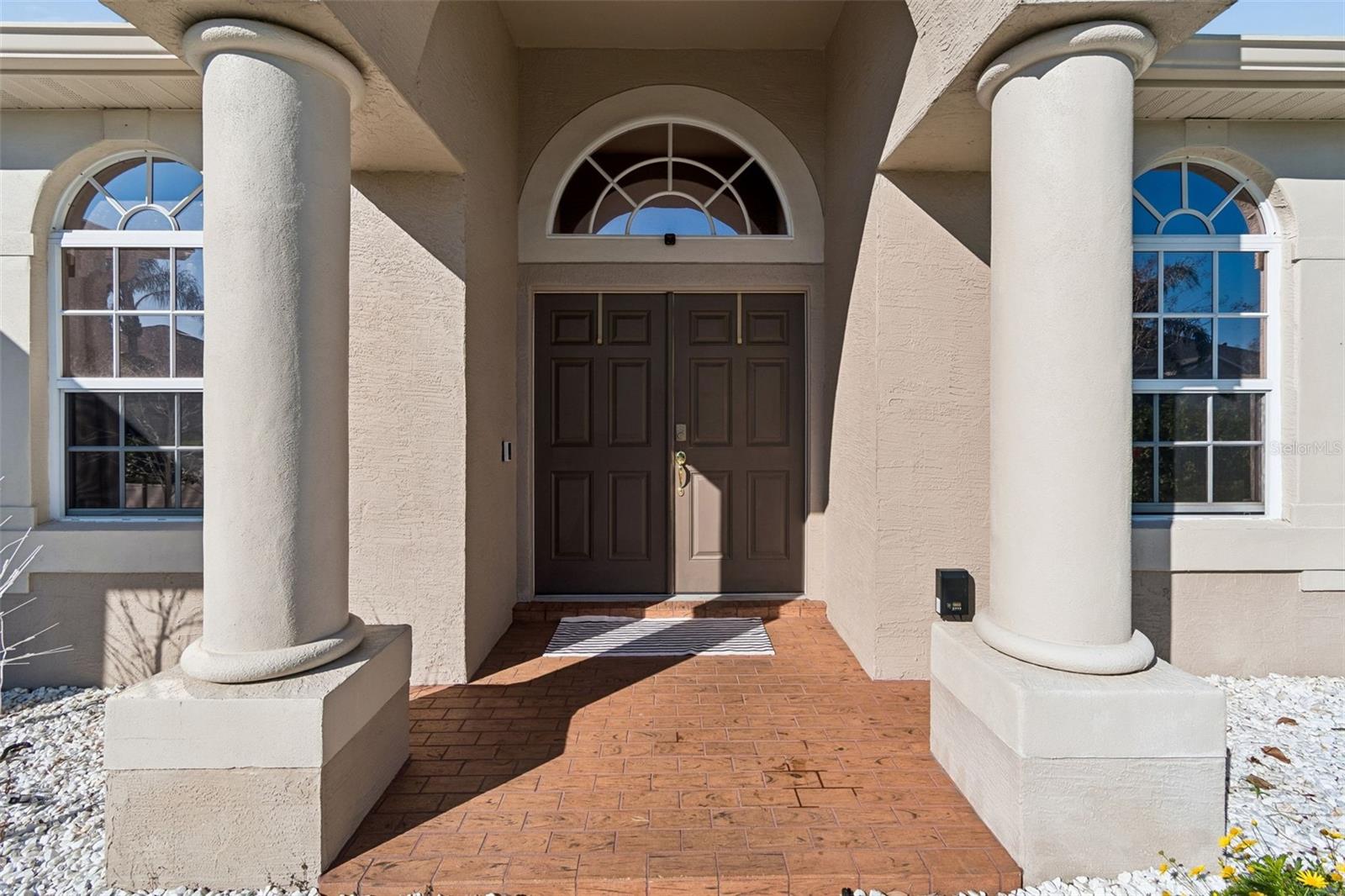 Image 7 of 72 For 2328 Brinley Drive