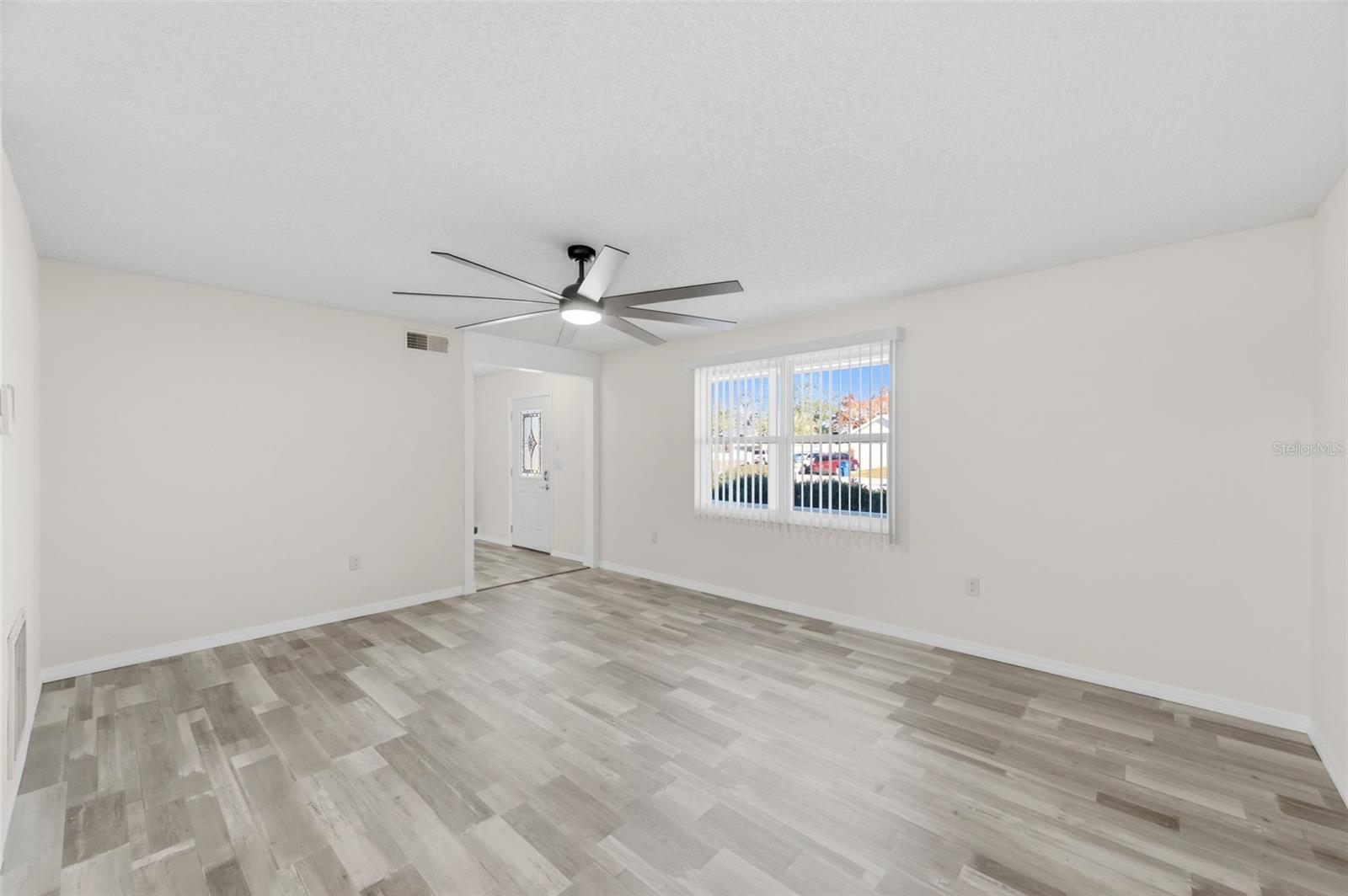 Image 15 of 59 For 11176 Montcalm Road