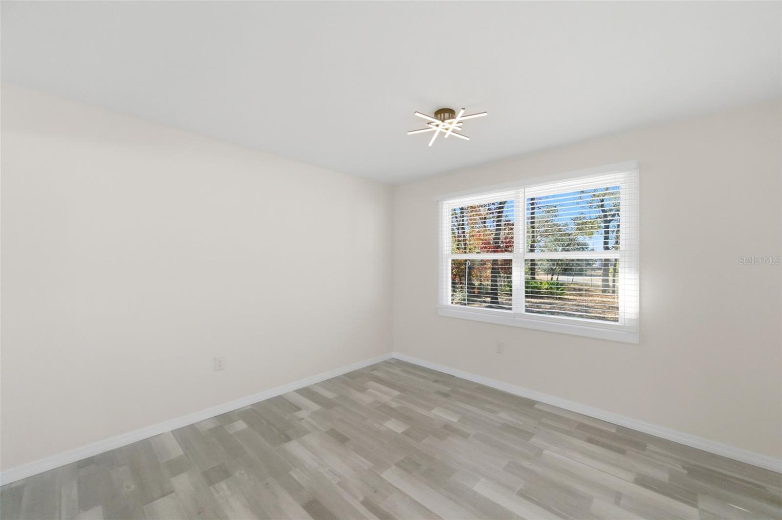 Image 20 of 59 For 11176 Montcalm Road