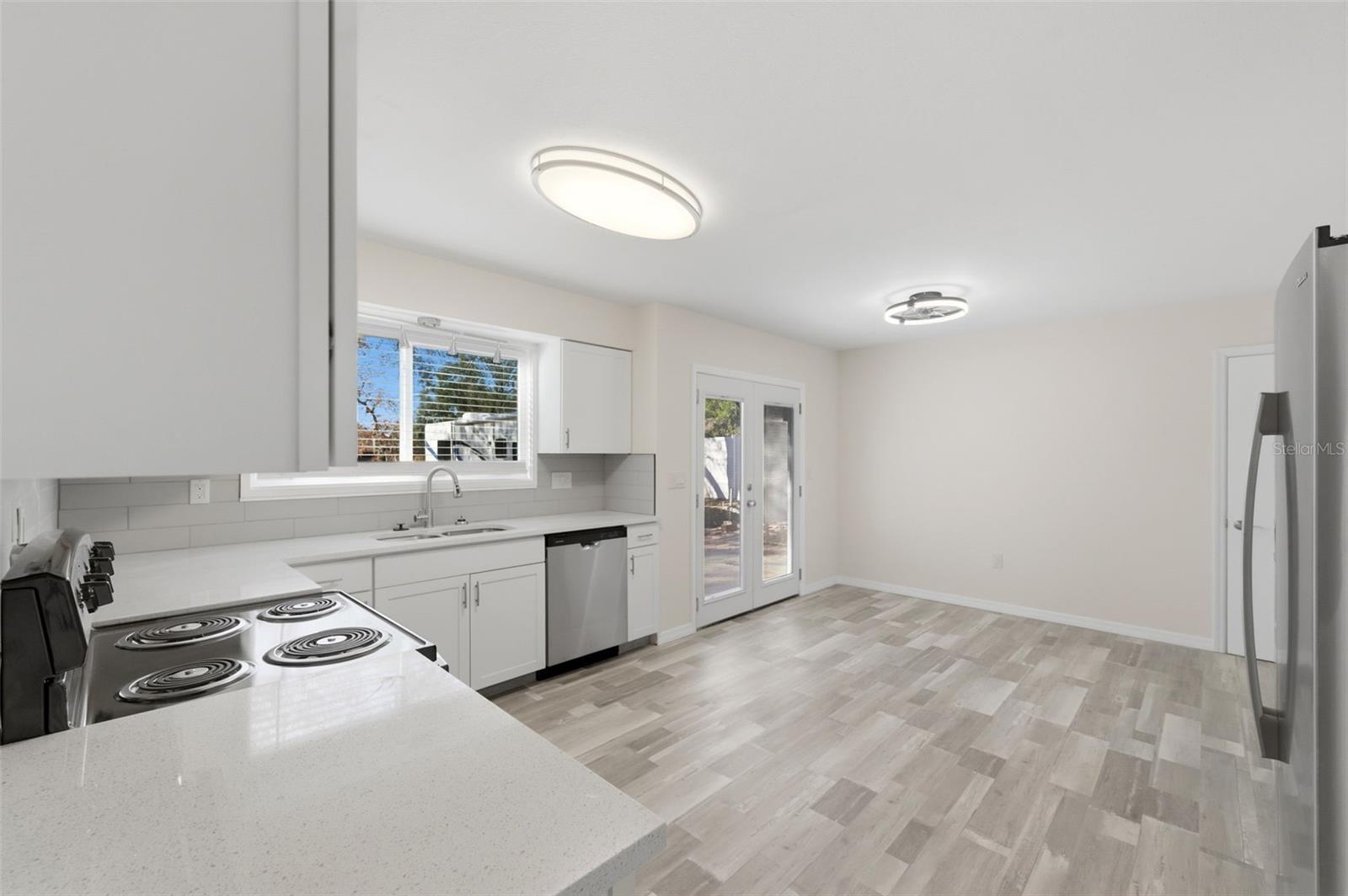 Image 21 of 59 For 11176 Montcalm Road