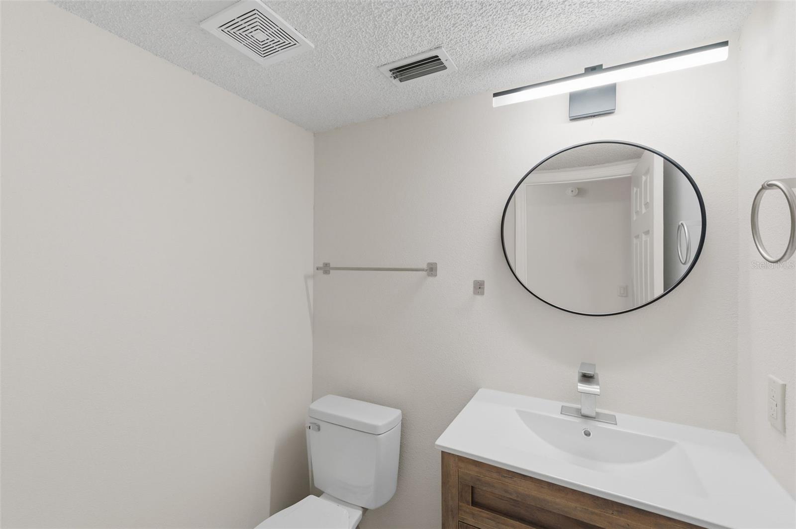 Image 28 of 59 For 11176 Montcalm Road