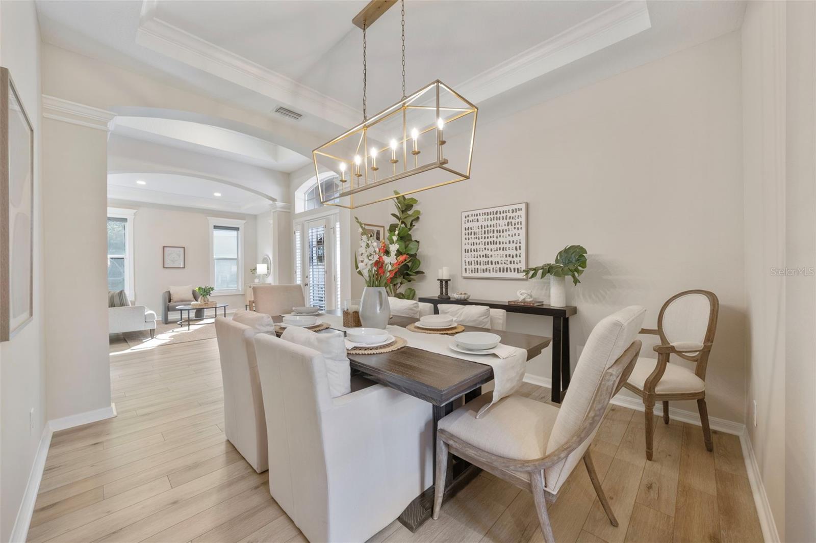 Image 23 of 99 For 9617 Greenpointe Drive