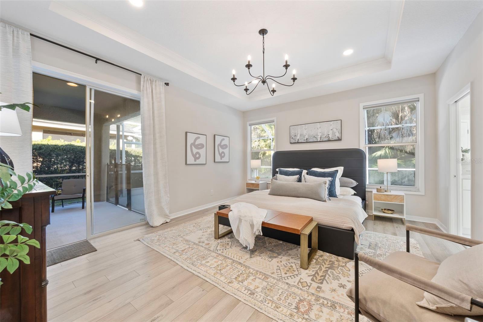 Image 28 of 99 For 9617 Greenpointe Drive