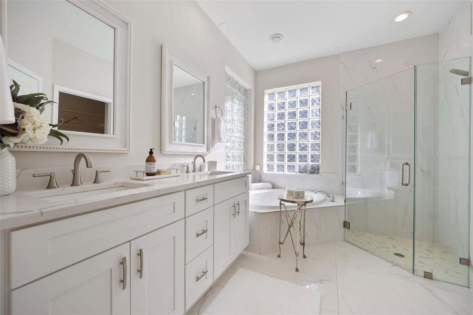 Image 30 of 99 For 9617 Greenpointe Drive