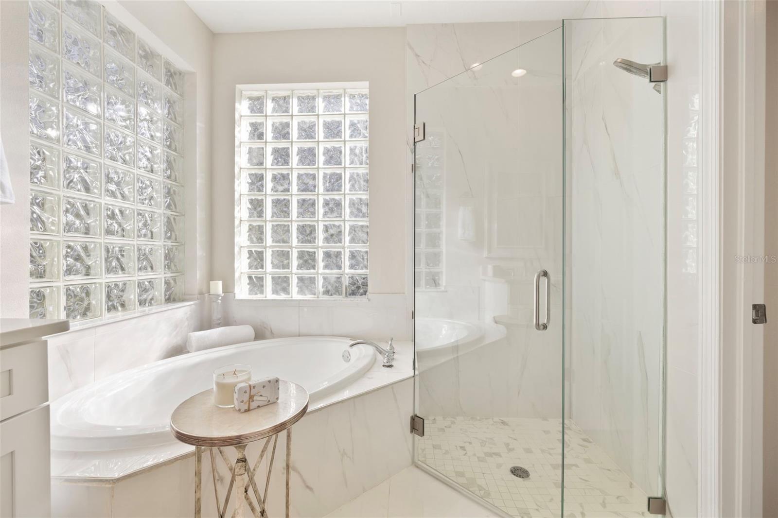 Image 32 of 99 For 9617 Greenpointe Drive