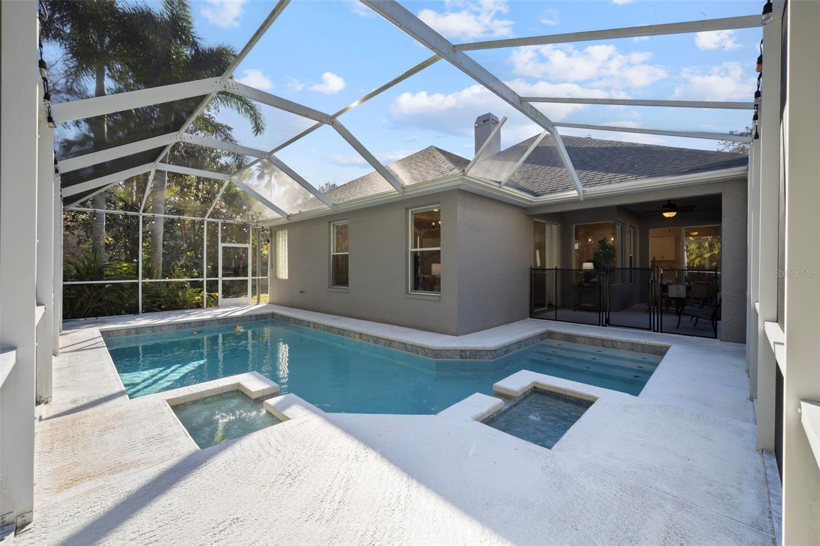 Image 43 of 99 For 9617 Greenpointe Drive