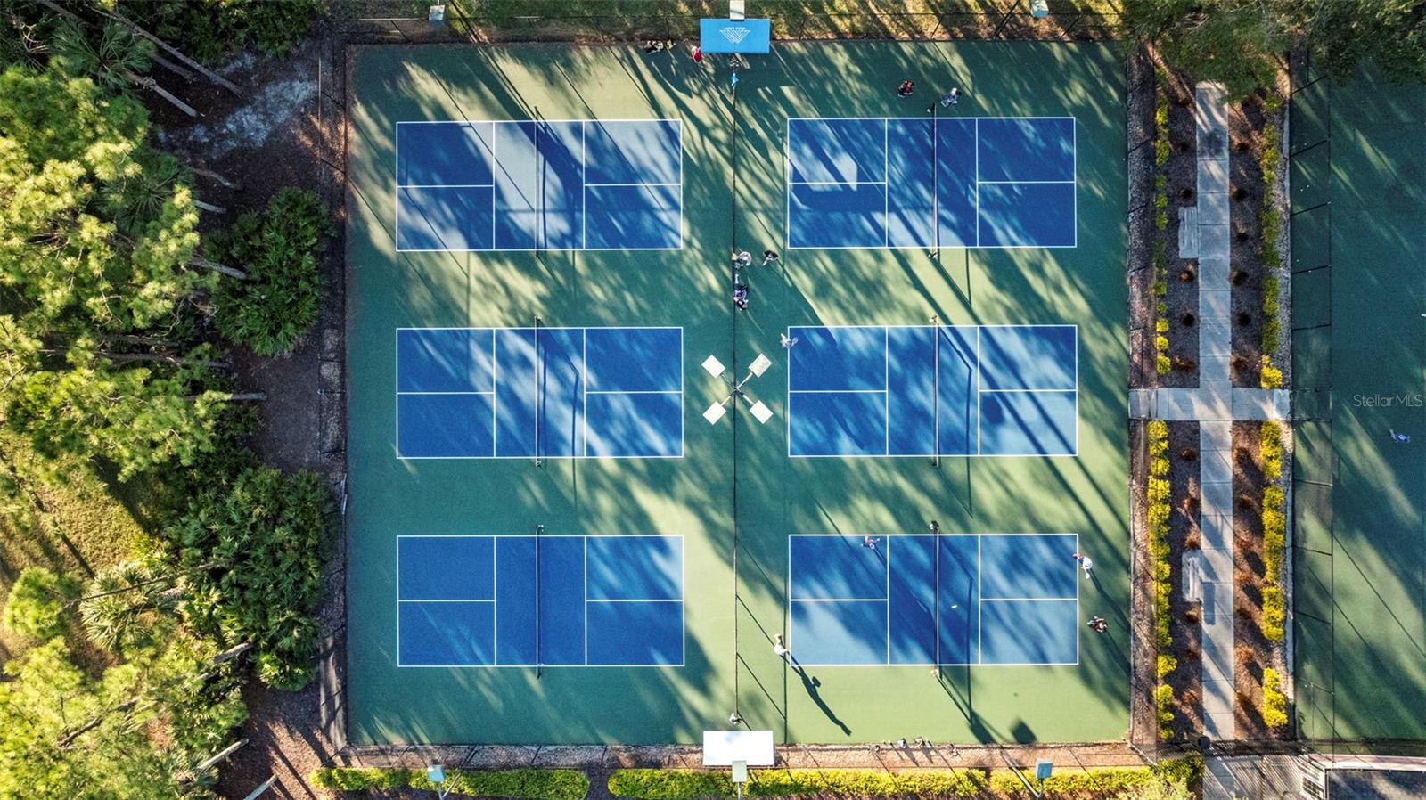 Image 79 of 99 For 9617 Greenpointe Drive